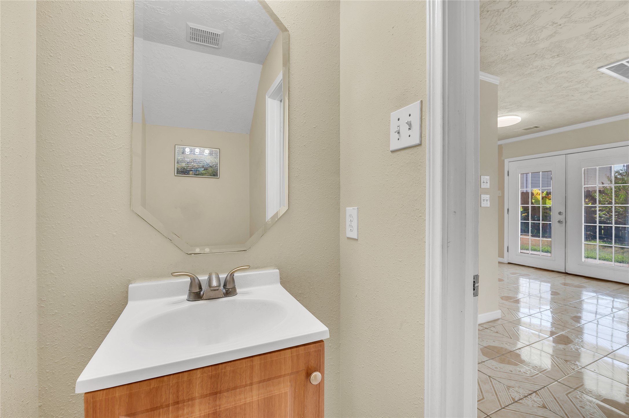 2ND RESTROOM