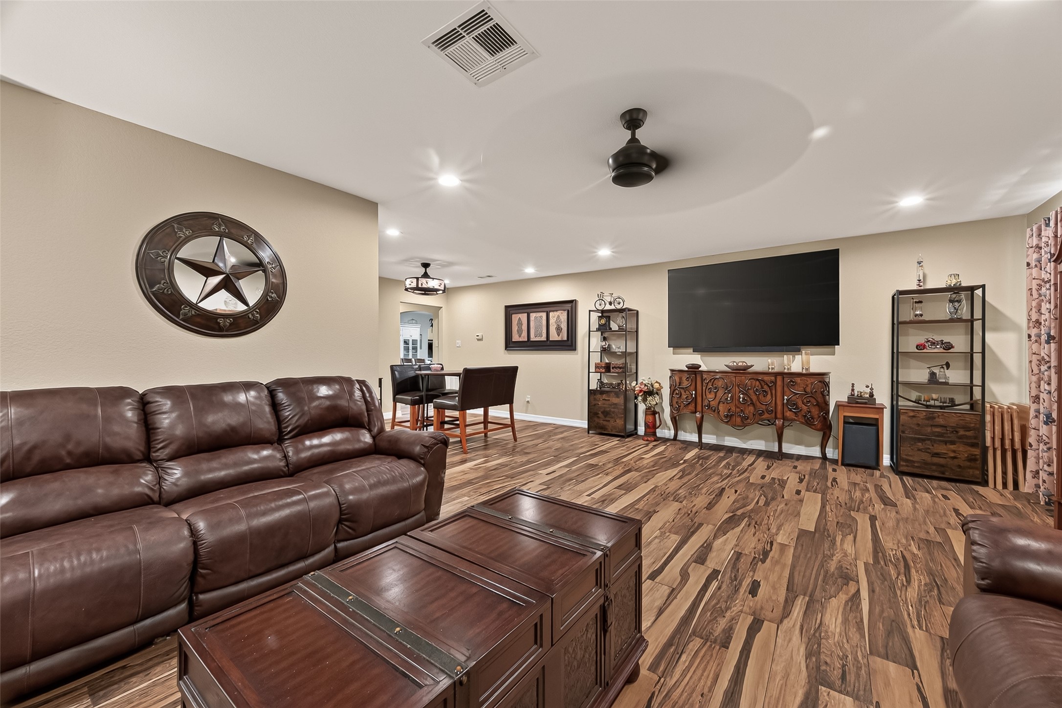 5606 Highland Road, Santa Fe, TX 77517