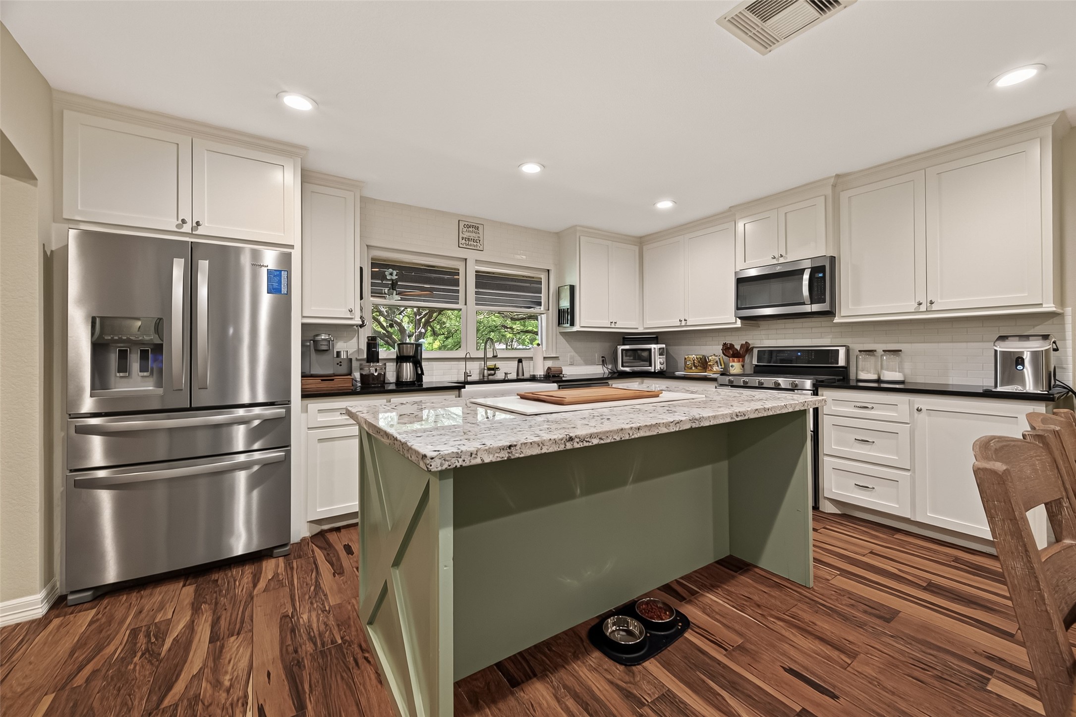 5606 Highland Road, Santa Fe, TX 77517