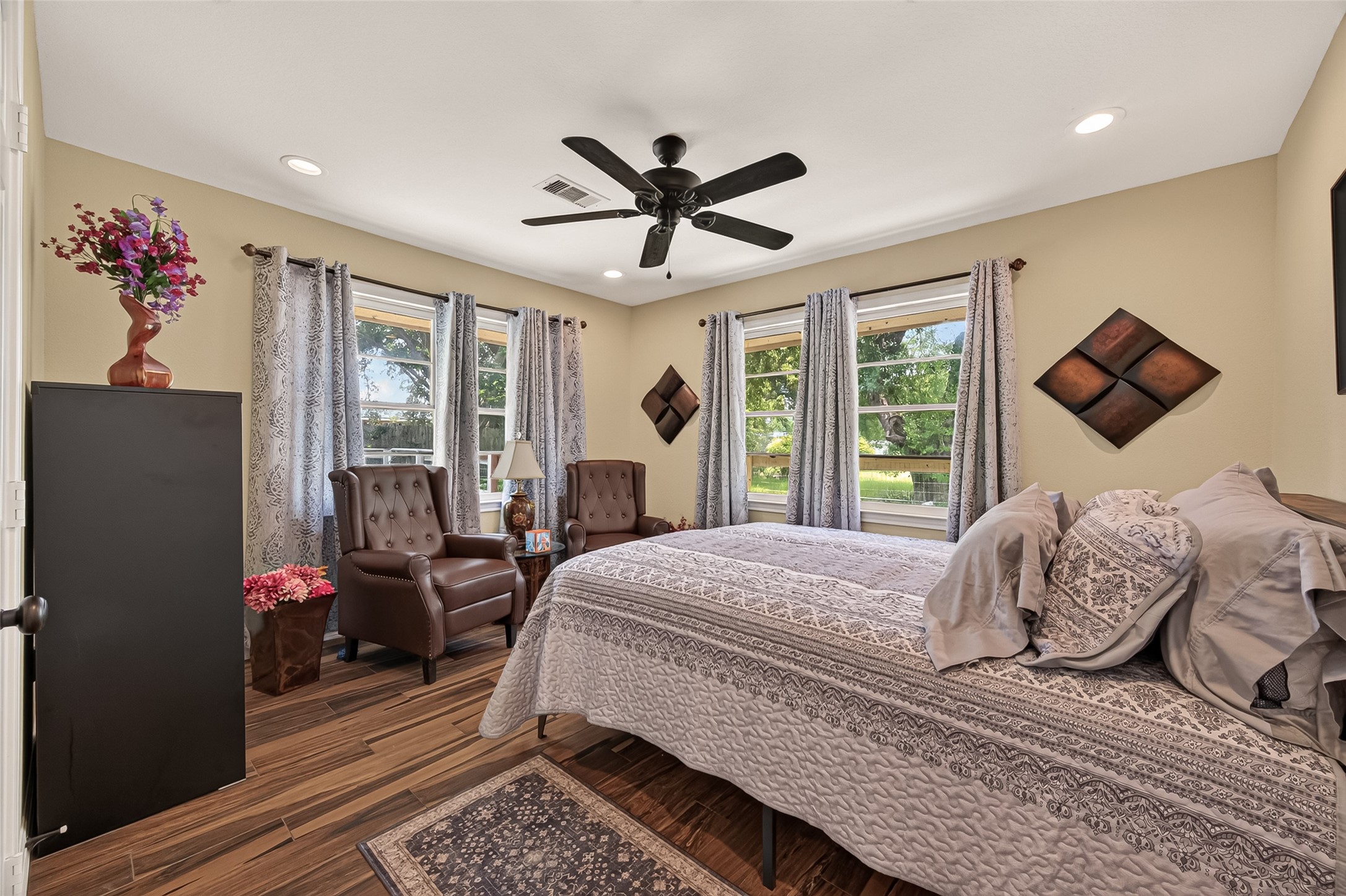 5606 Highland Road, Santa Fe, TX 77517