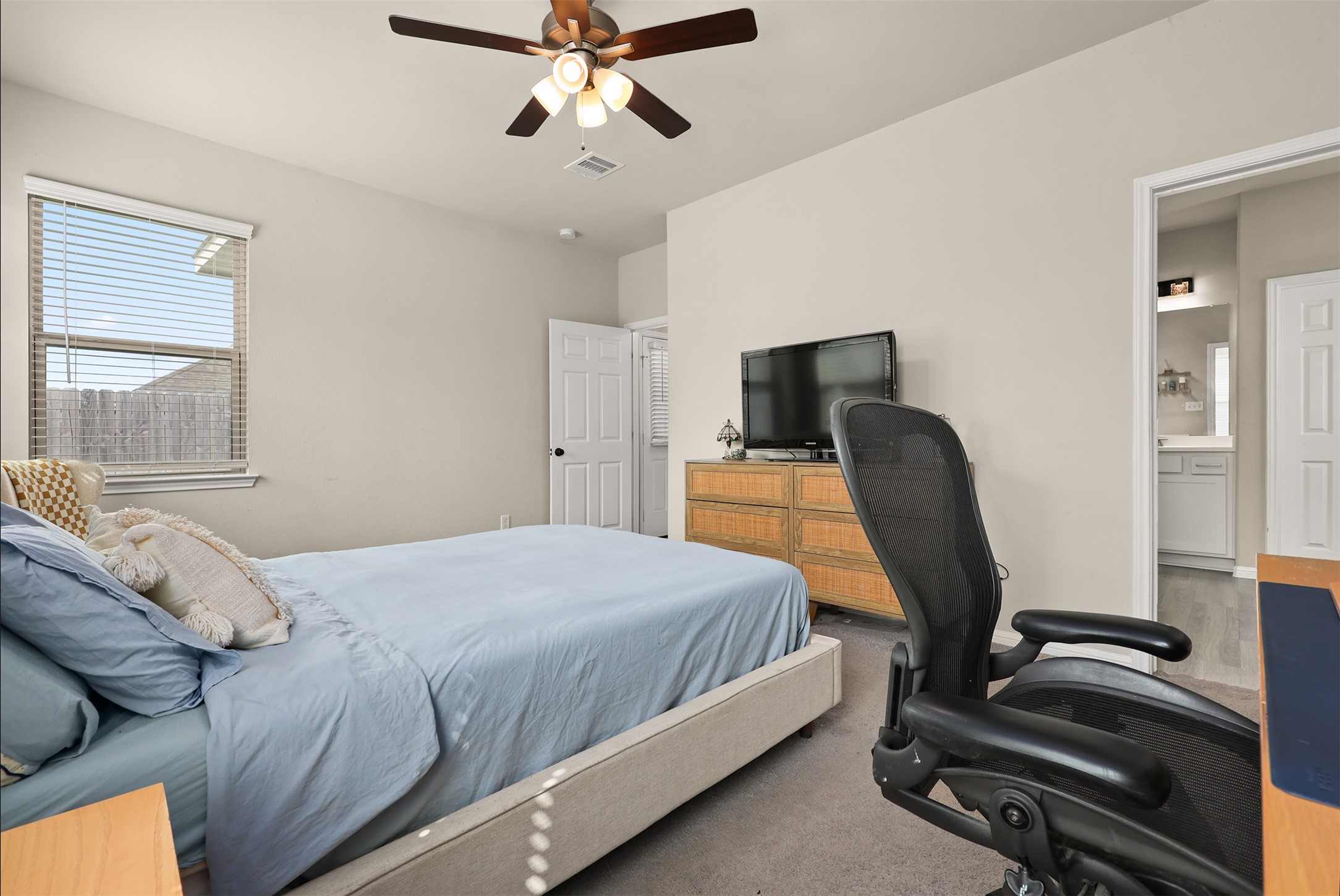 13133 Leisure Cove Drive, Texas City, TX 77568