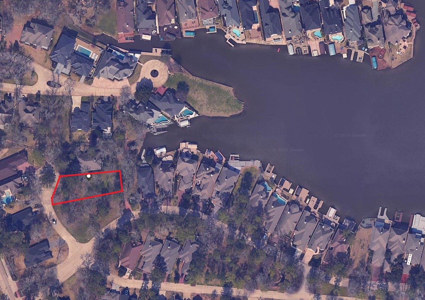 Approximate boundary lines of 26 Winthrop Harbor, located on a quiet cul-de-sac in Somerset section, where lawn maintenance is included in the annual fee.