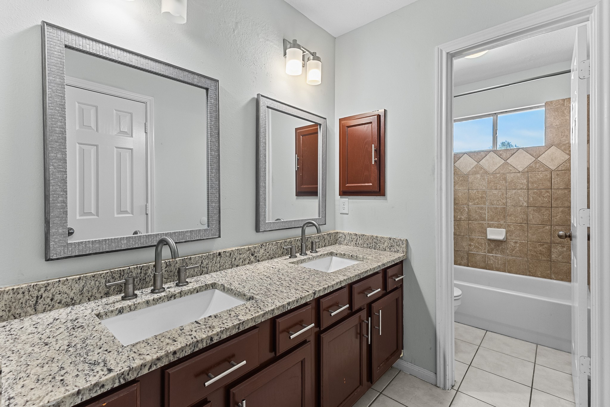 8702 Sailing Drive, Humble, TX 77346