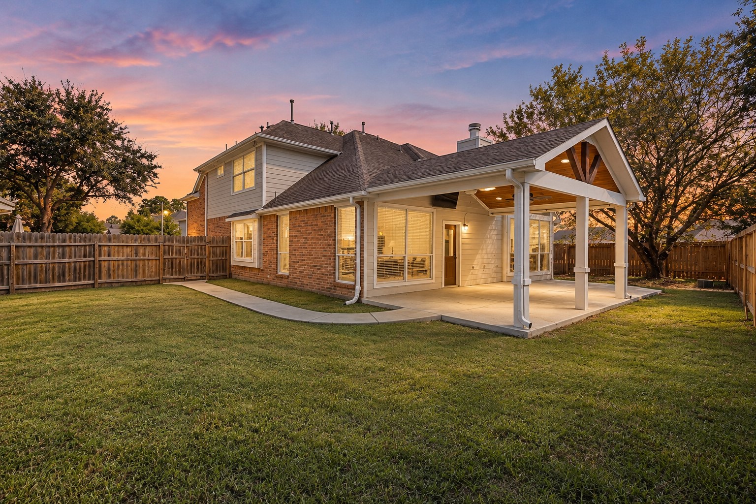 8702 Sailing Drive, Humble, TX 77346 8702 Sailing Drive, Humble, TX 77346