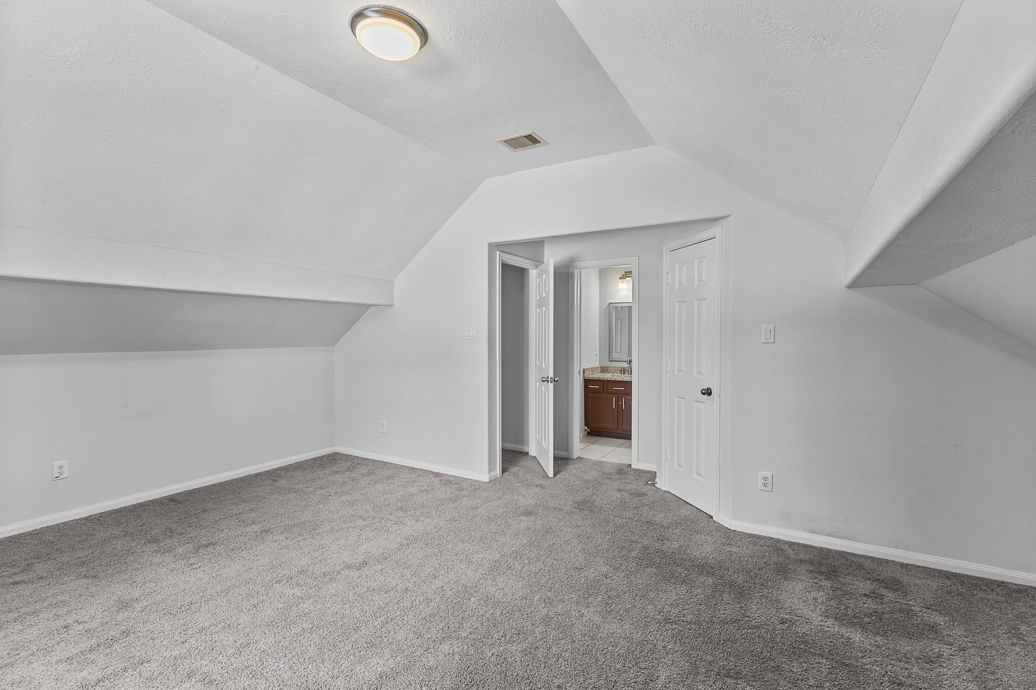 8702 Sailing Drive, Humble, TX 77346