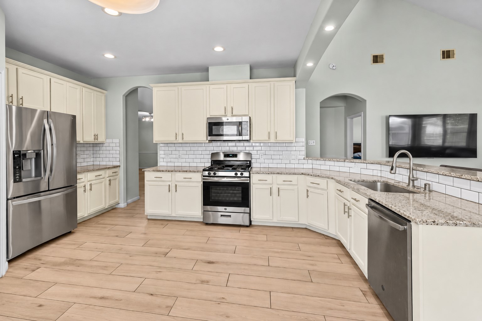 8702 Sailing Drive, Humble, TX 77346