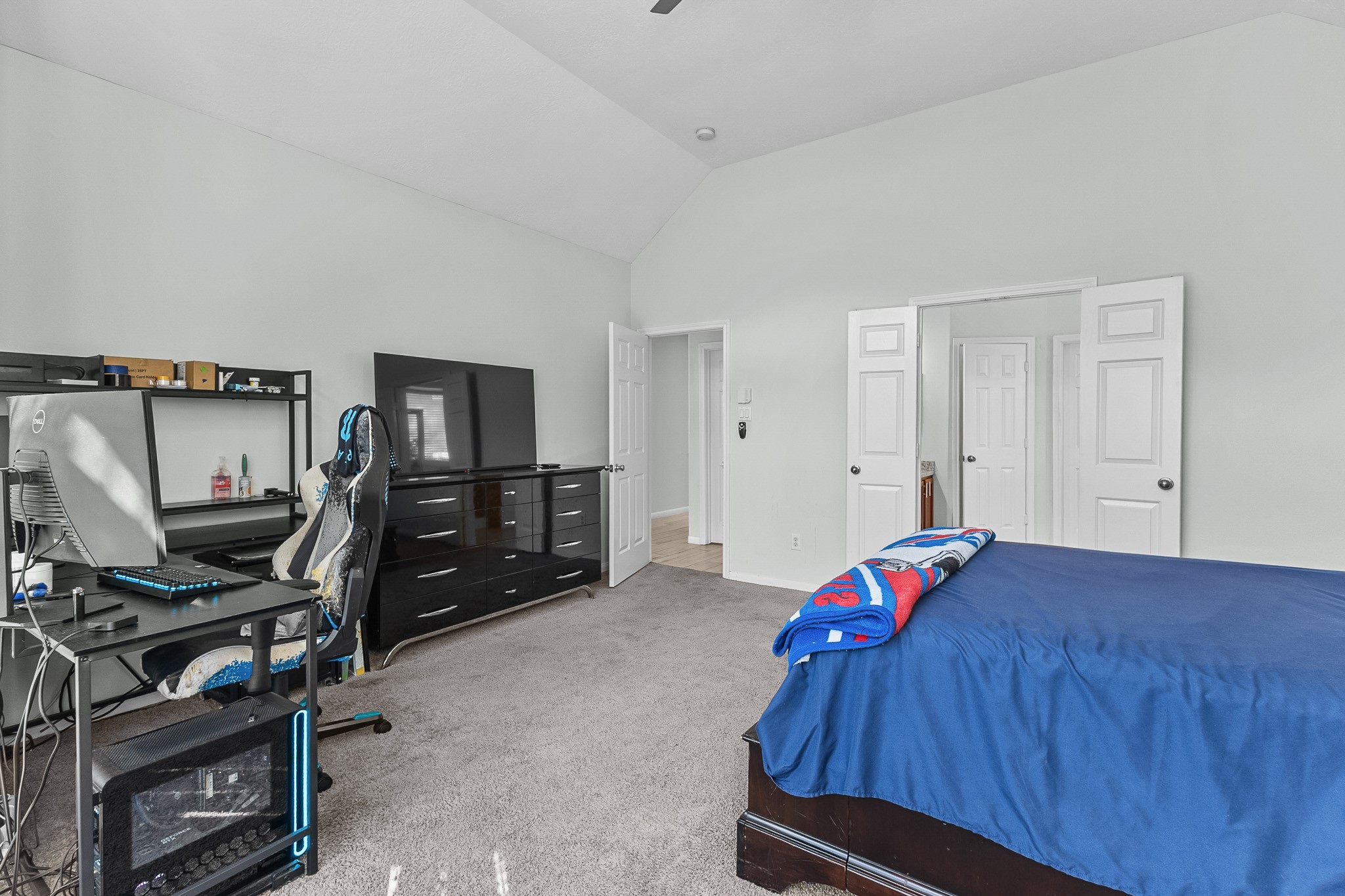 8702 Sailing Drive, Humble, TX 77346