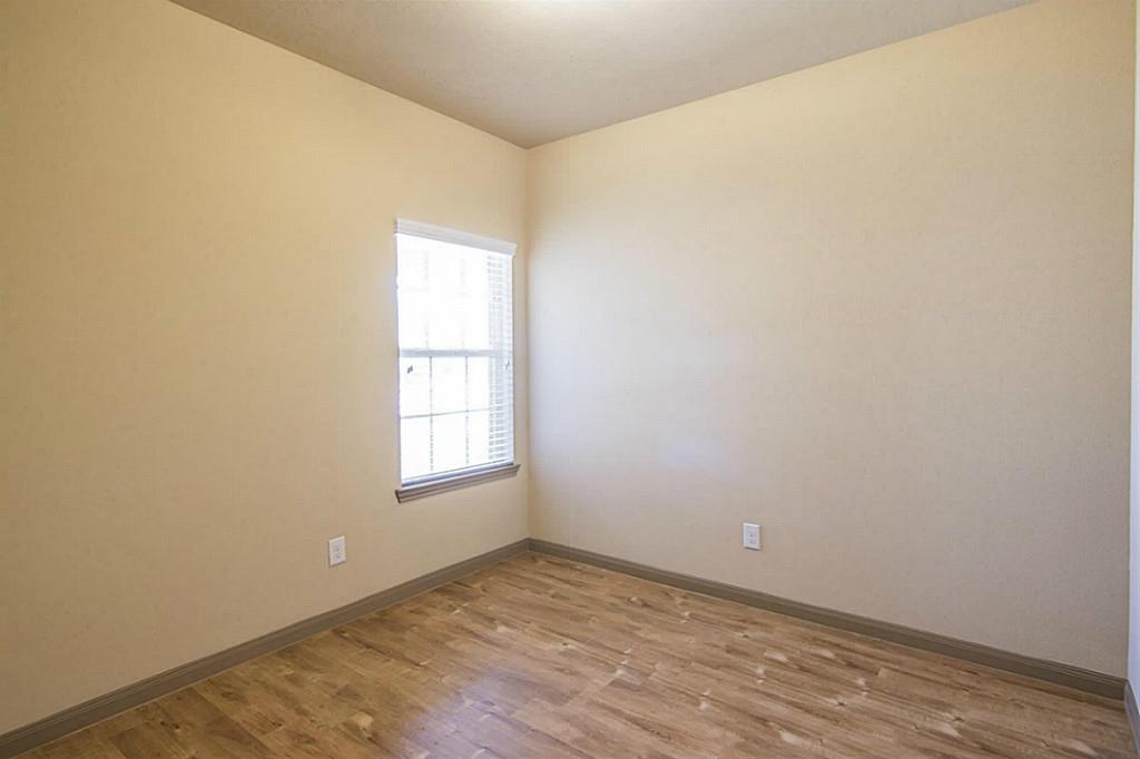Photos may be representative of the floor plan and not the exact home. Finishes, layout, and features of the actual property for lease may vary.