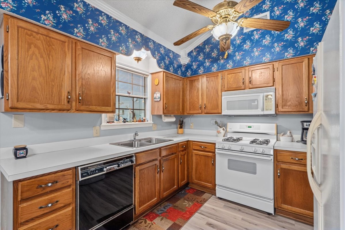Gas stove and microwave.