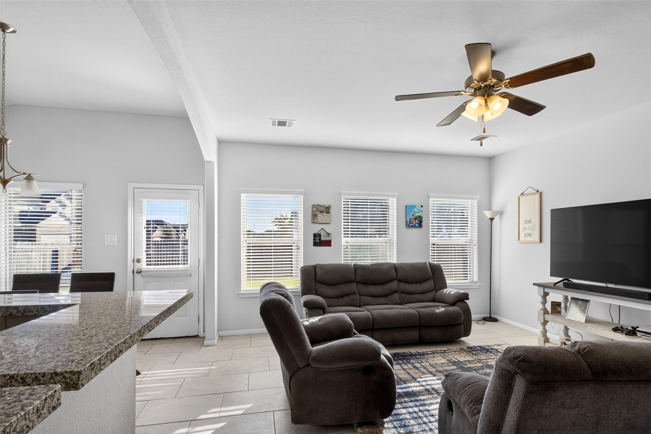 394 Lake Line Drive, Alvin, TX 77511