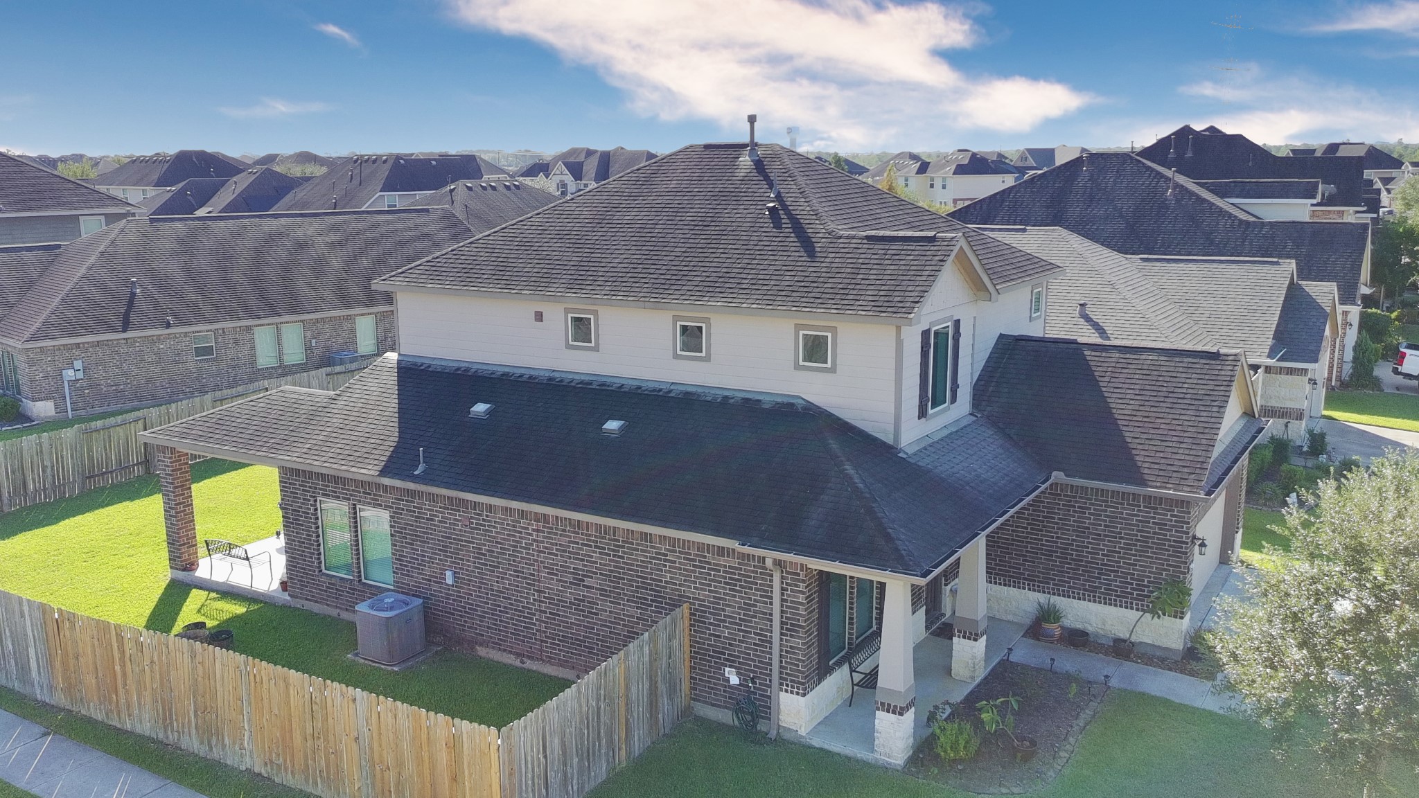 394 Lake Line Drive, Alvin, TX 77511