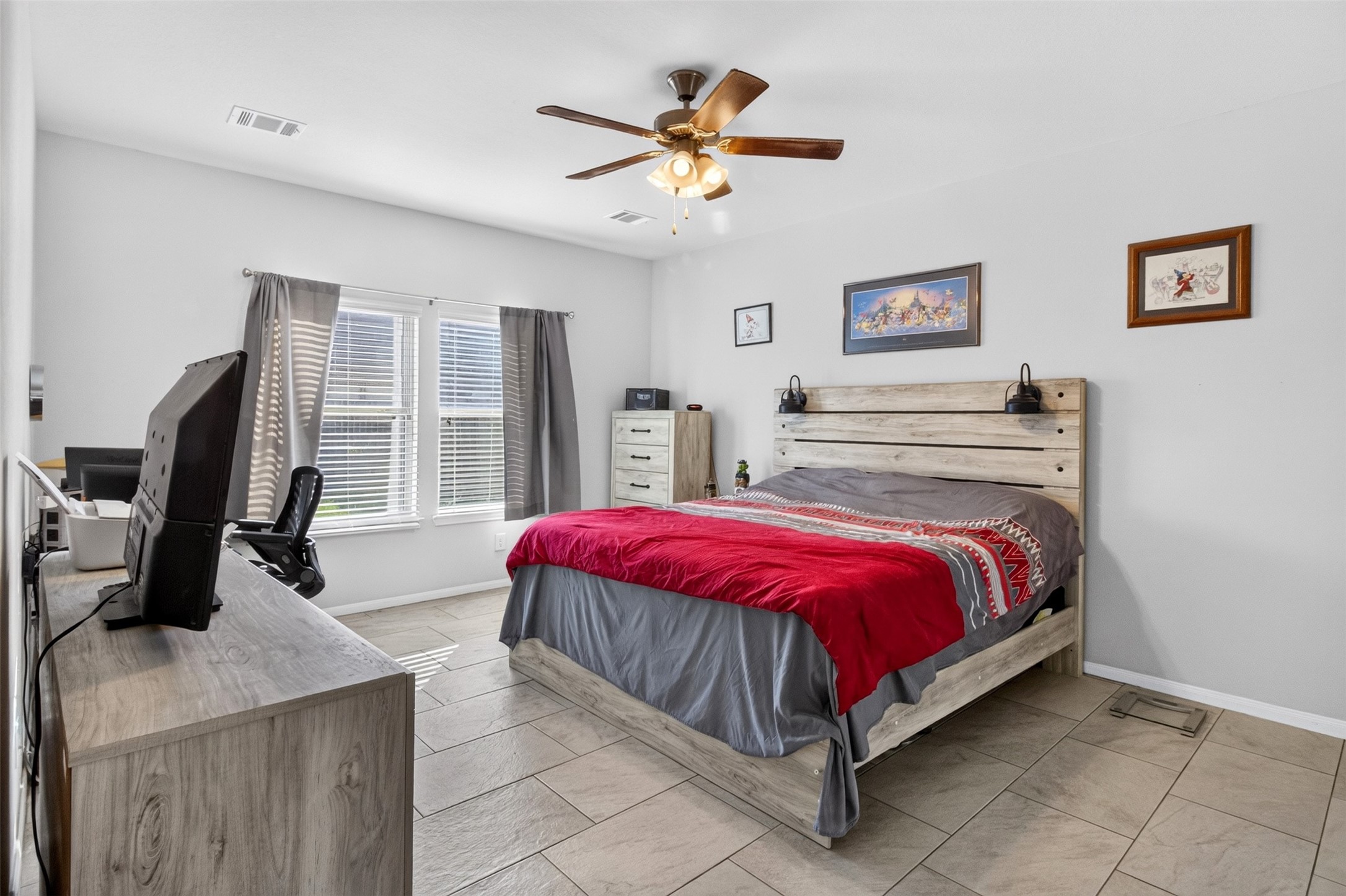 394 Lake Line Drive, Alvin, TX 77511