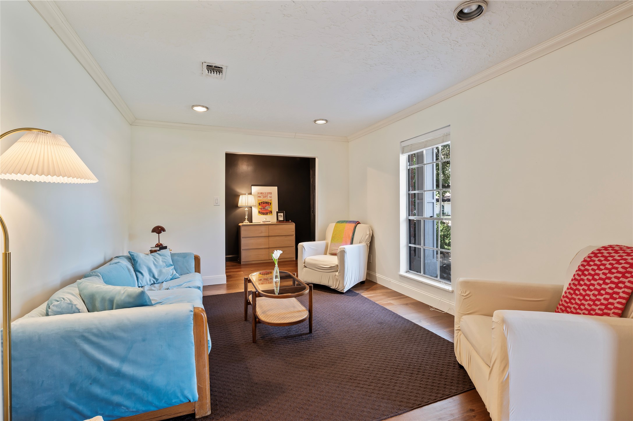 Another view of the large family room area.