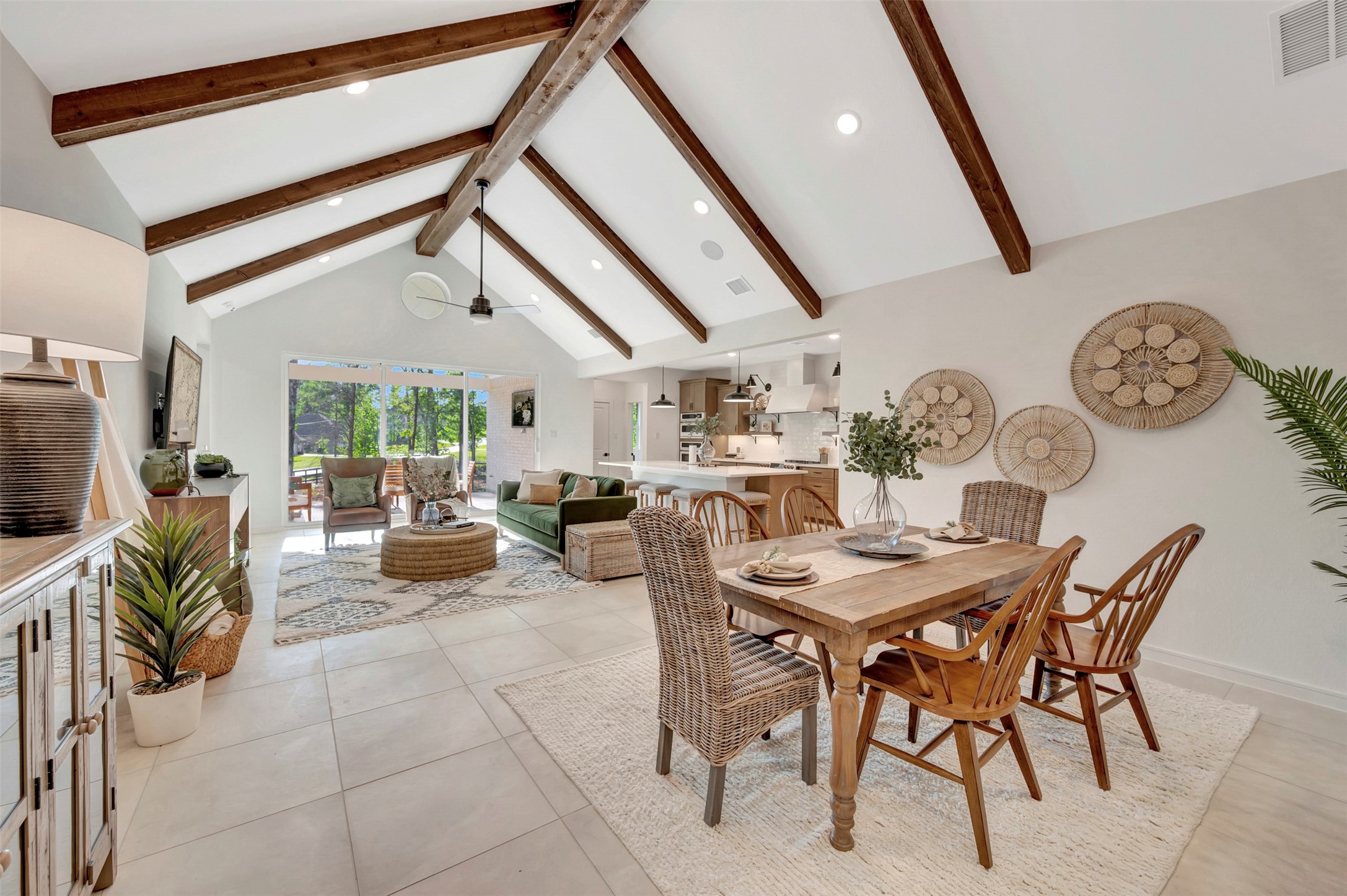 Charming dining area (*Photo not of actual home and used for illustration purposes only.) Charming dining area (*Photo not of actual home and used for illustration purposes only.)