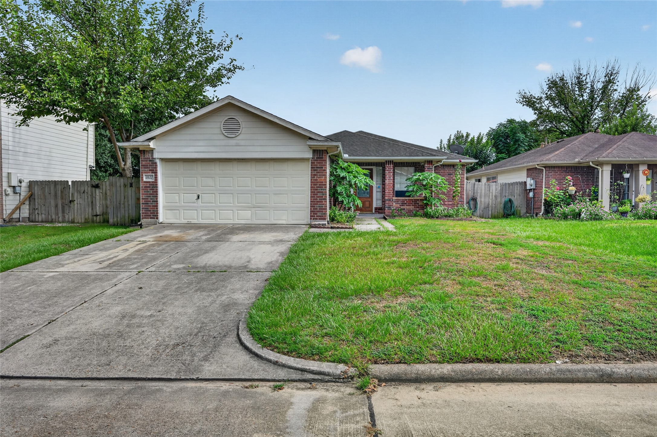 Welcome to 2427 Chalet Rd! Welcome to 2427 Chalet Rd!