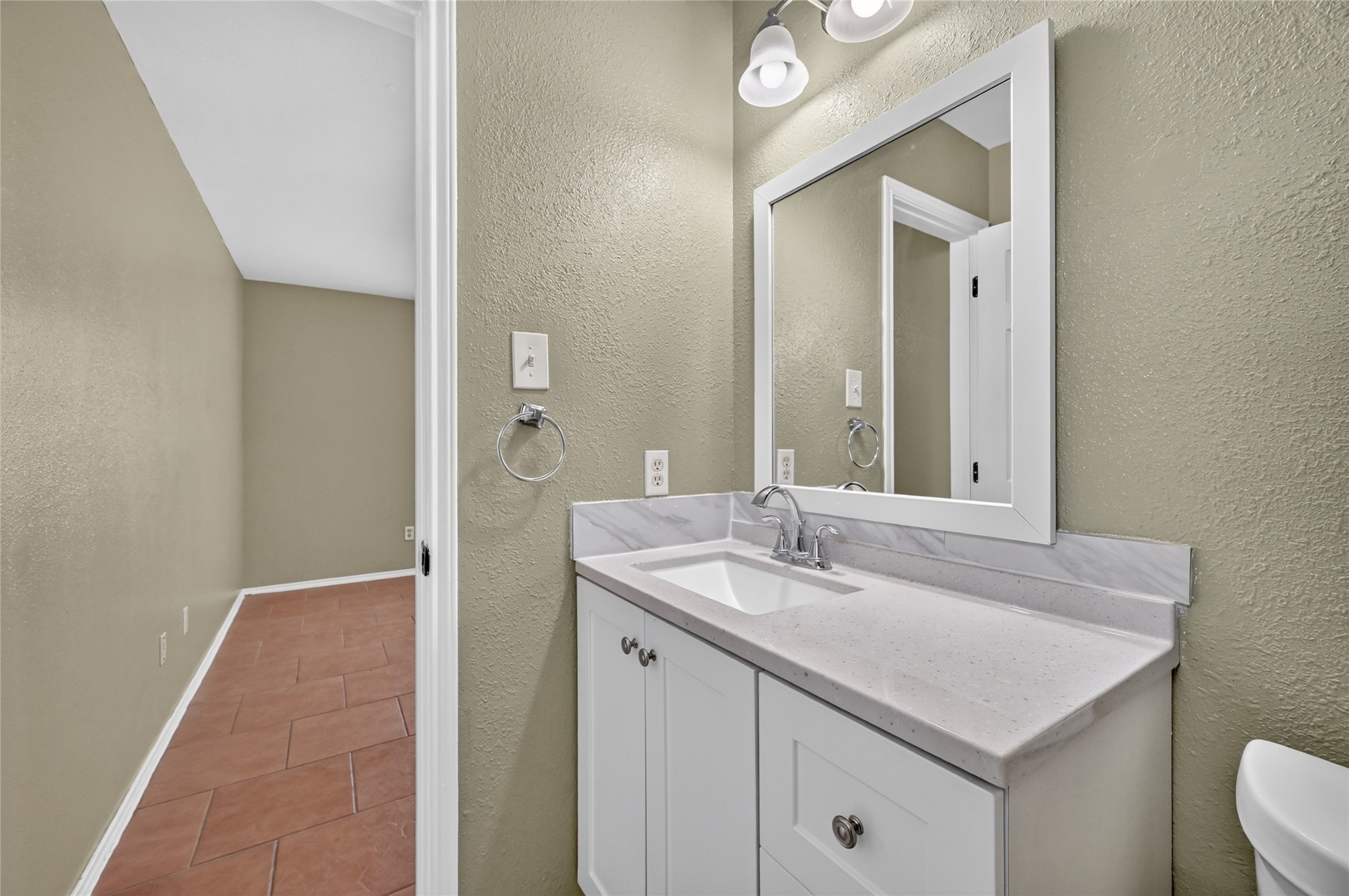 2427 Chalet Road, Houston, TX 77038