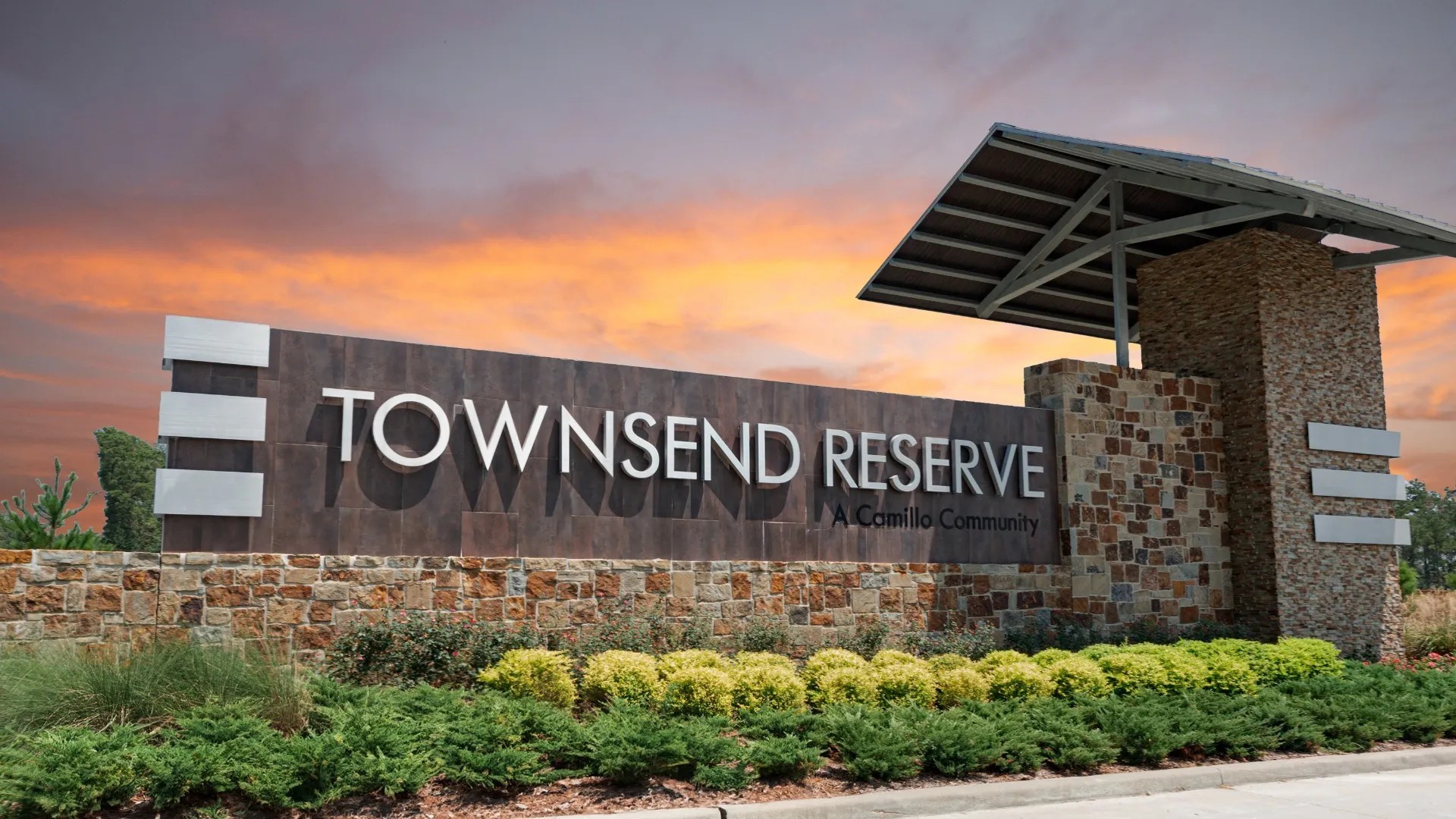 All this with convenient access to I-69/Hwy 59, Grand Parkway 99 and Bush IAH. Why settle for ordinary when you can have all this? Come see it for yourself!