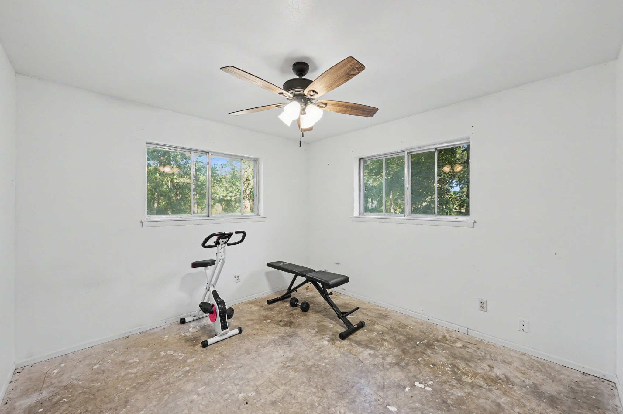 19127 Stillwood Road, Cleveland, TX 77328