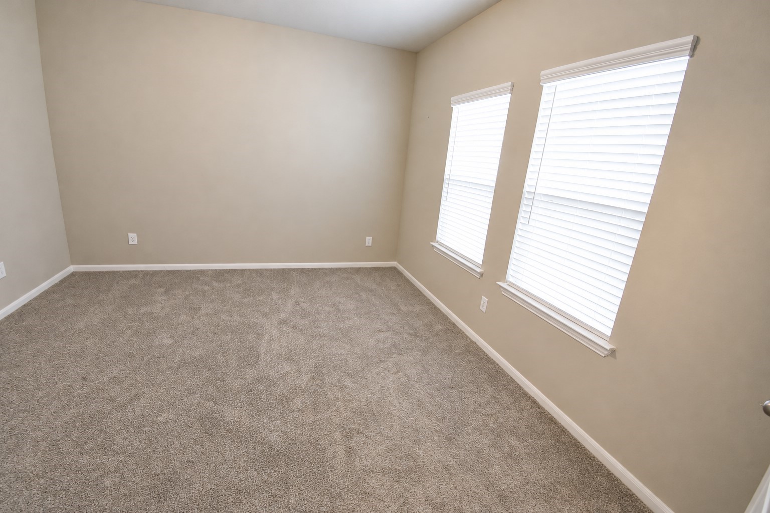 3187 Savannah Rose Drive, Angleton, TX 77515
