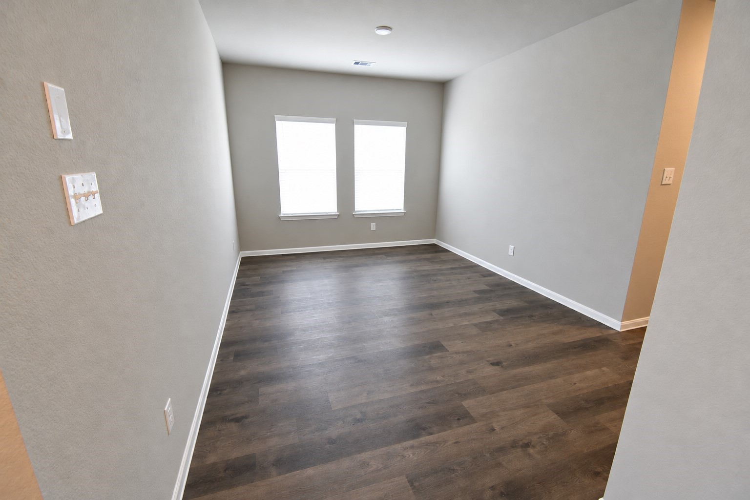 3187 Savannah Rose Drive, Angleton, TX 77515