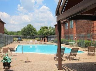 Sparkling pool for residents all year round!