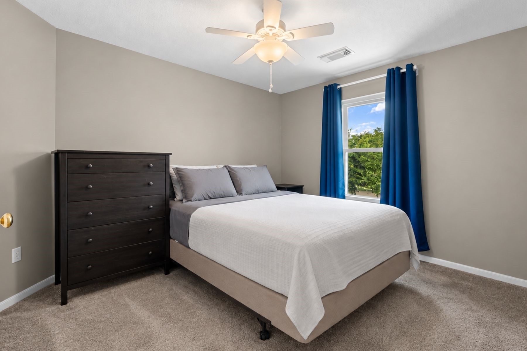 1908 Summer Reef Drive, League City, TX 77573