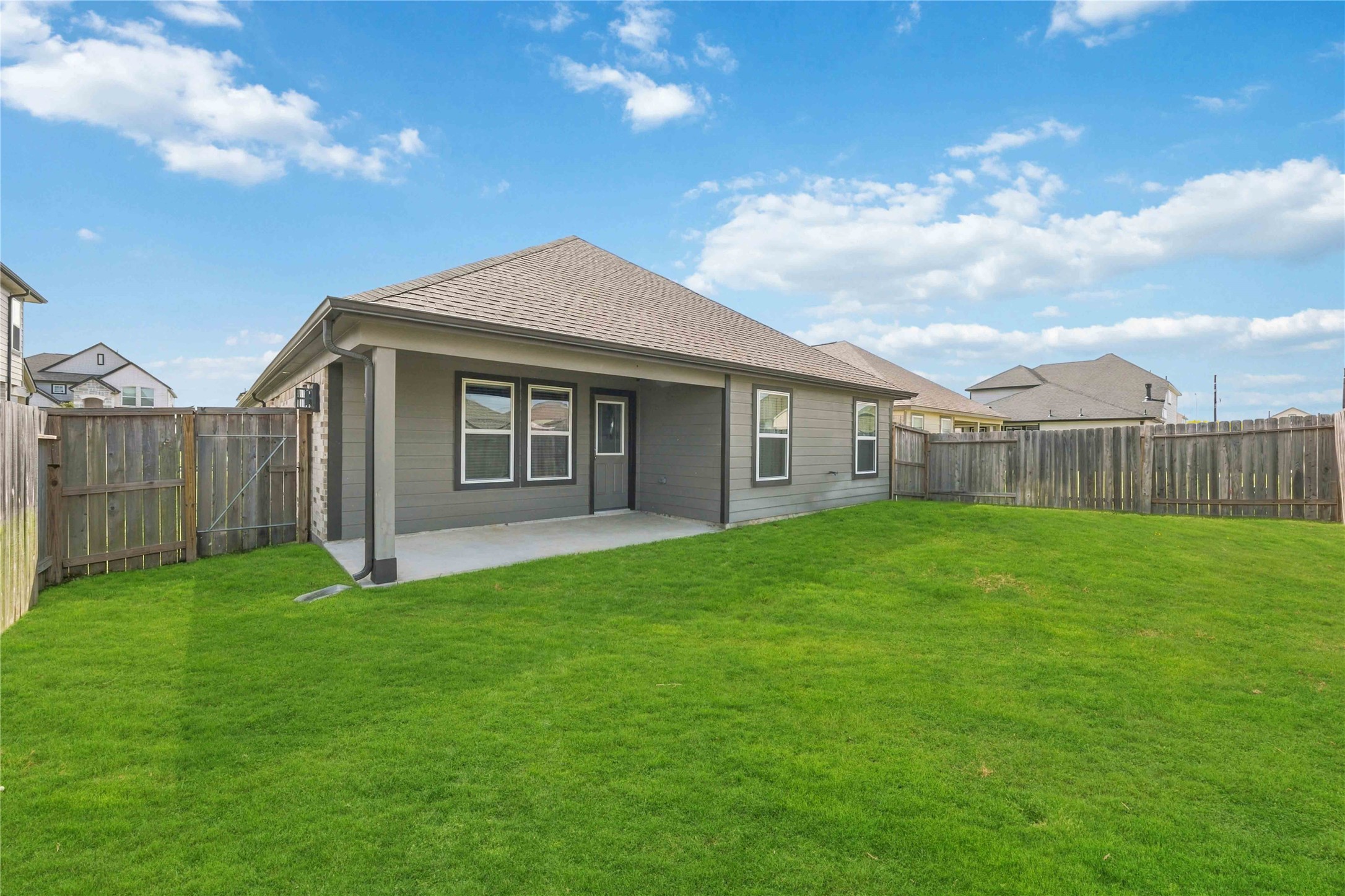 Spacious back yard!