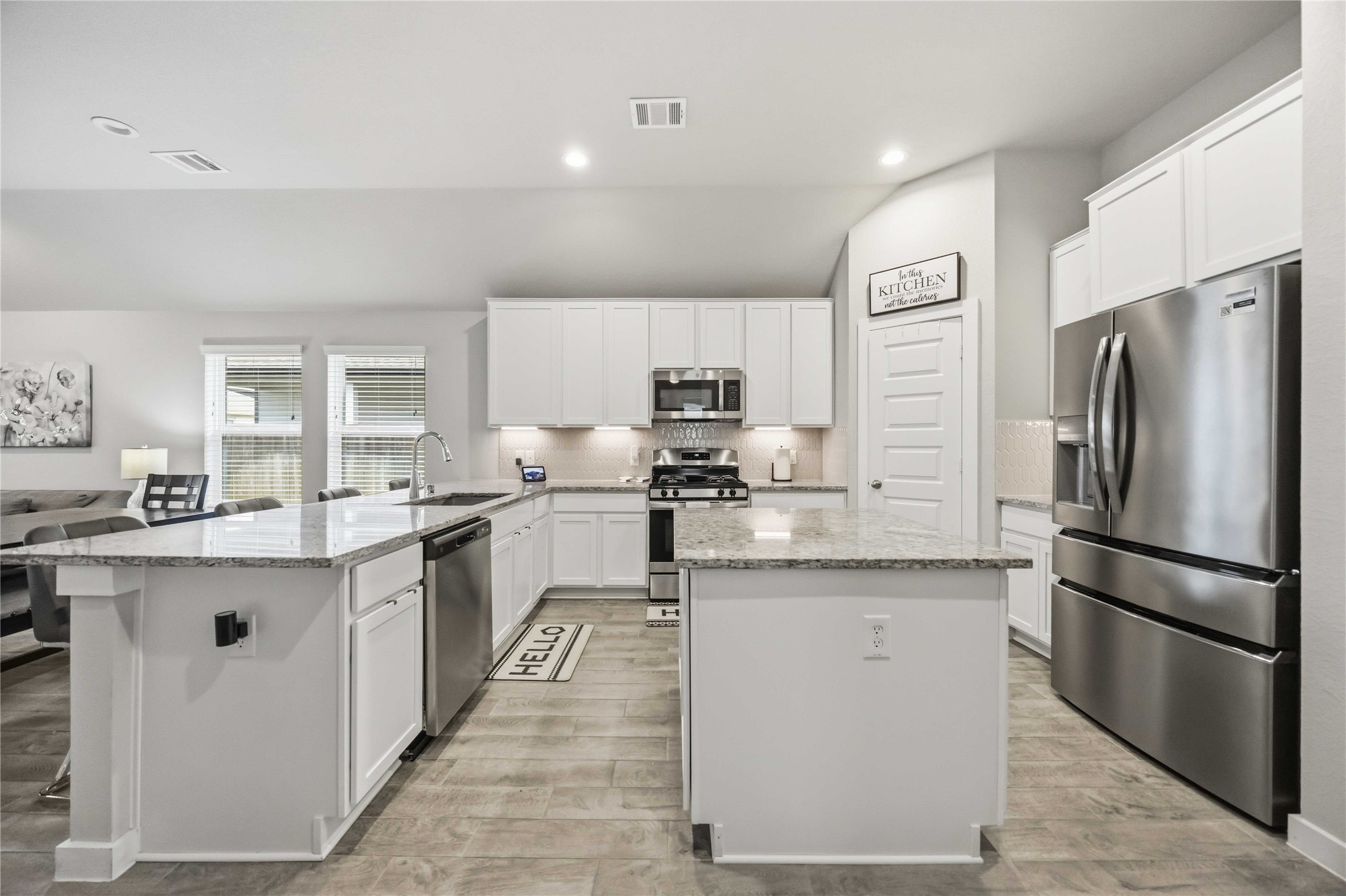 615 Orchard Vale Road, Rosharon, TX 77583