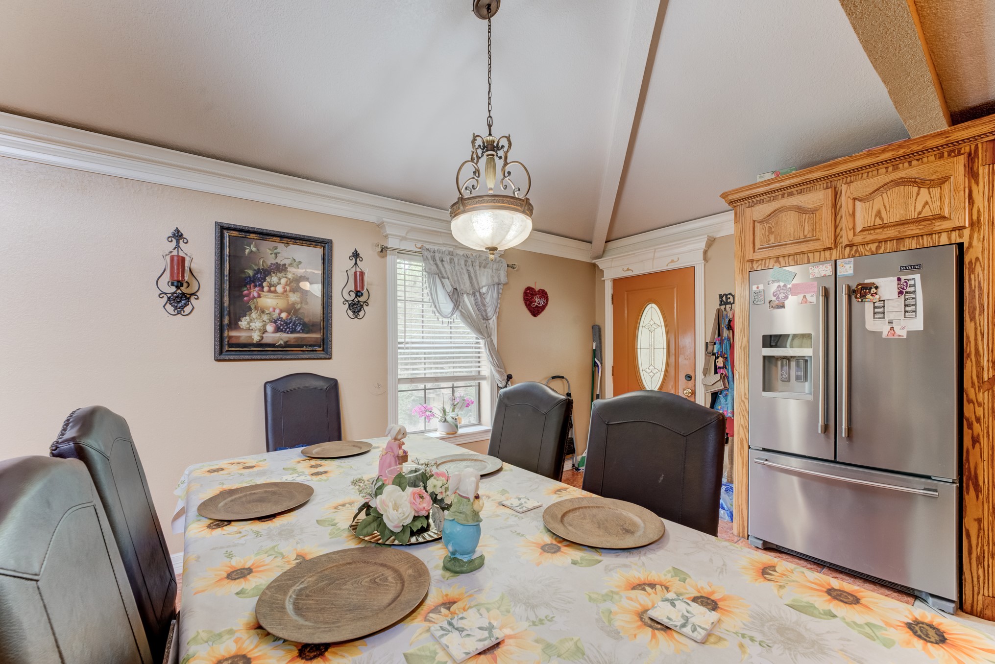 316 Hickman Lane, Angleton, TX 77515