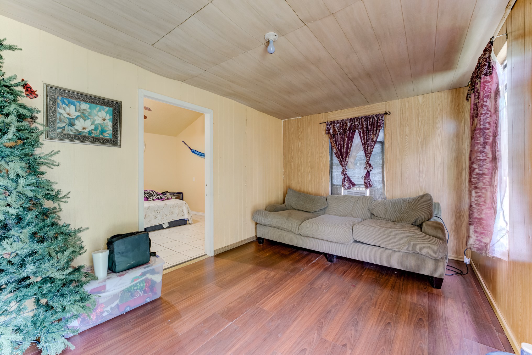 316 Hickman Lane, Angleton, TX 77515