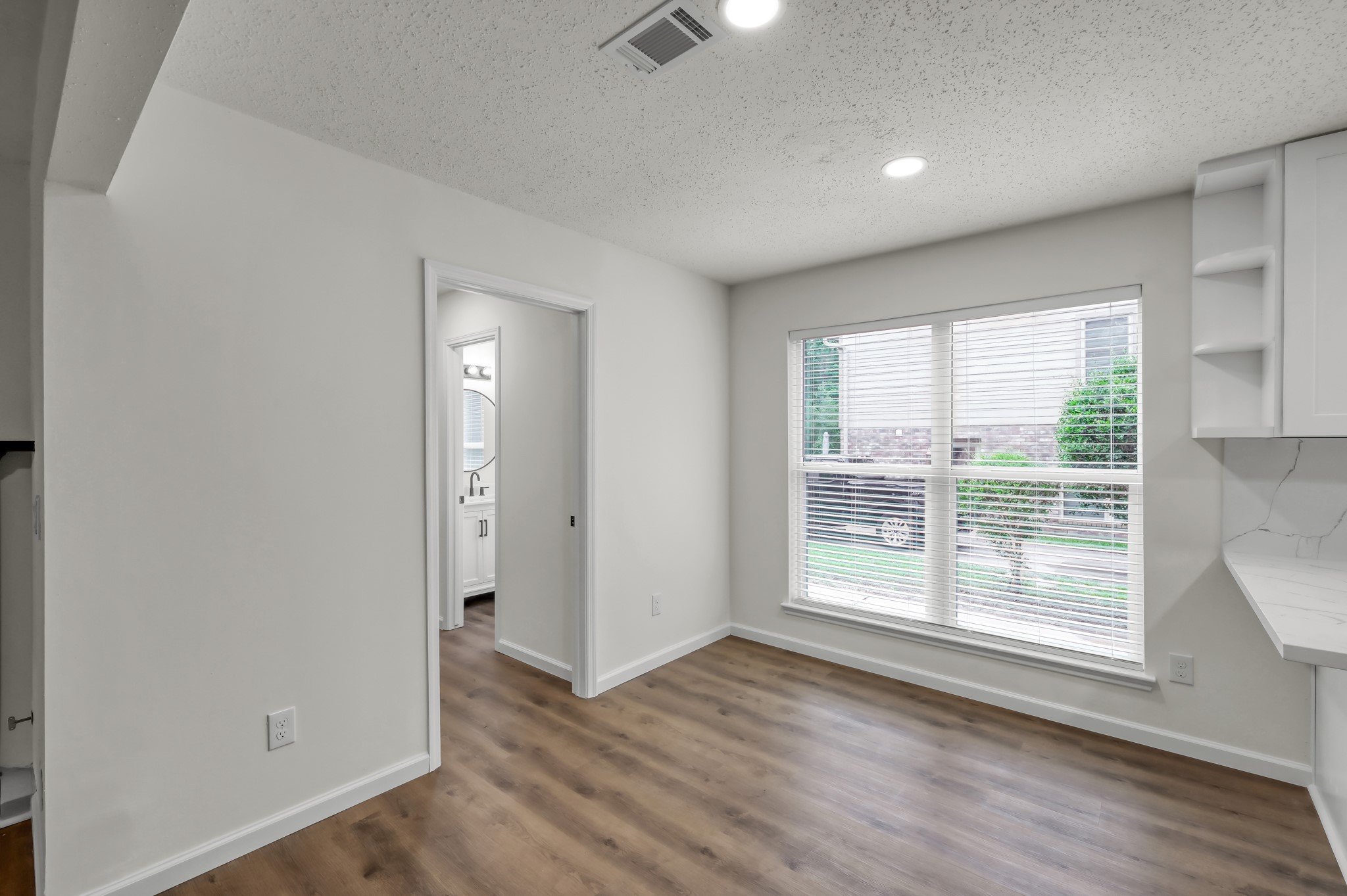 155 Rushwing Place, The Woodlands, TX 77381