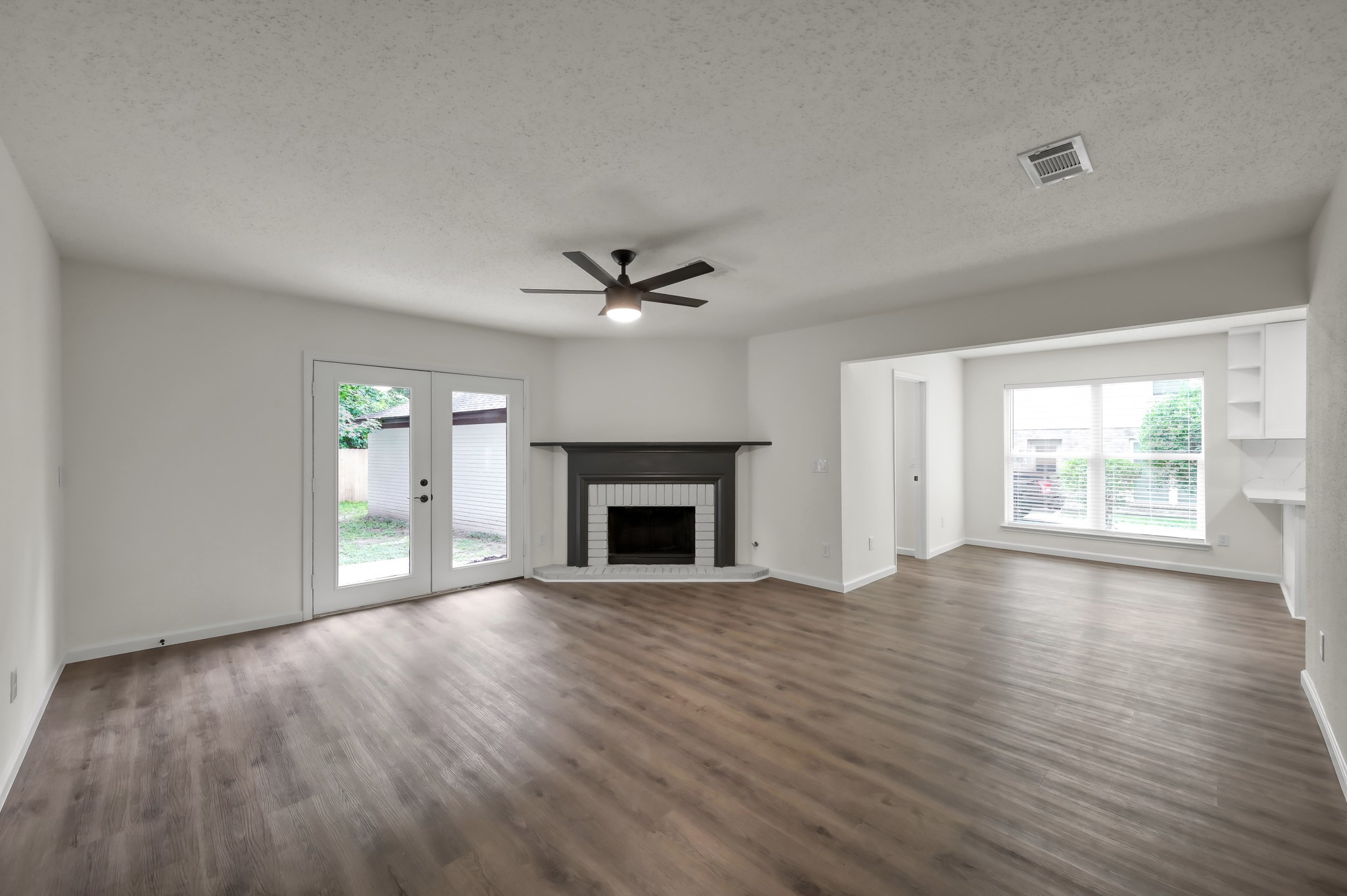 155 Rushwing Place, The Woodlands, TX 77381