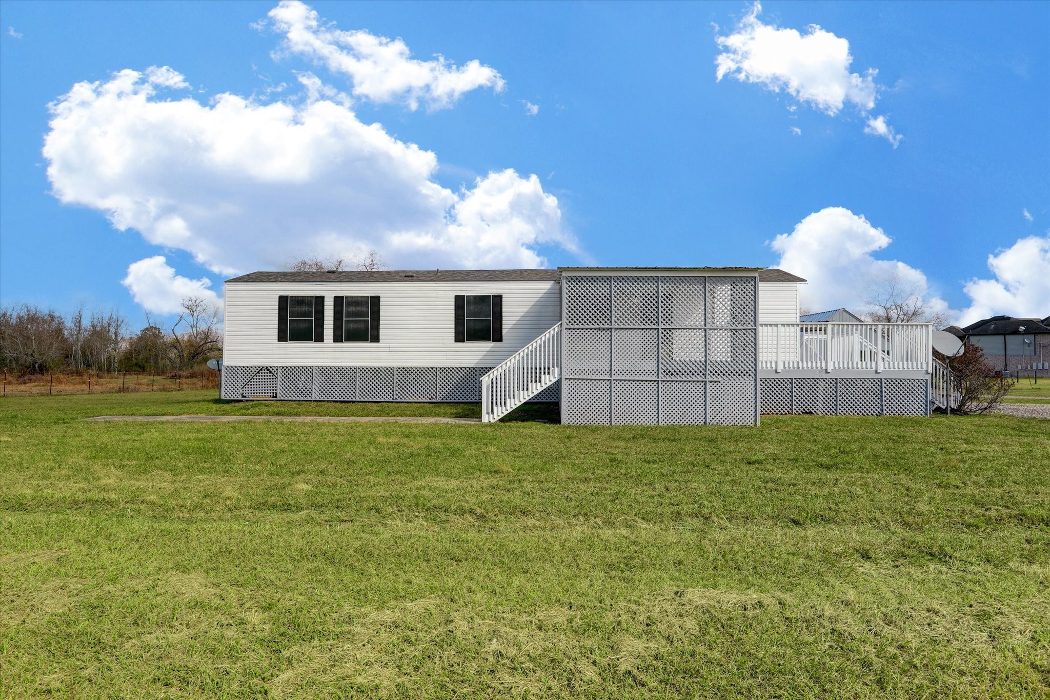 5806 S Highway 35, Alvin, TX 77511 5806 S Highway 35, Alvin, TX 77511