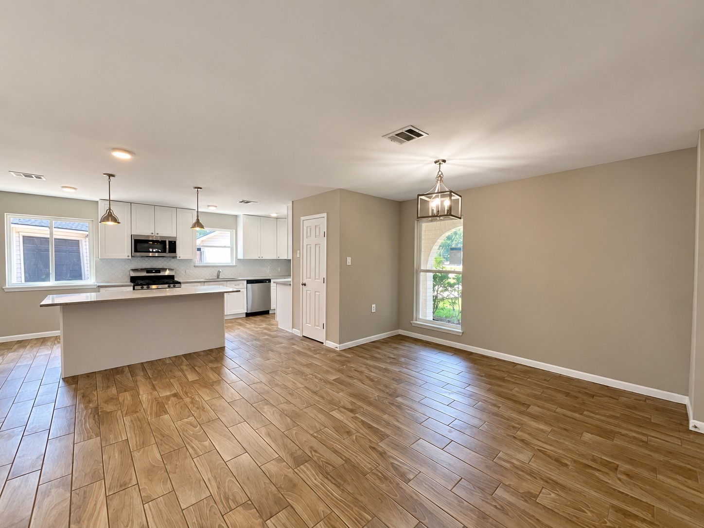 1738 Hollyberry Drive, Houston, TX 77073 1738 Hollyberry Drive, Houston, TX 77073
