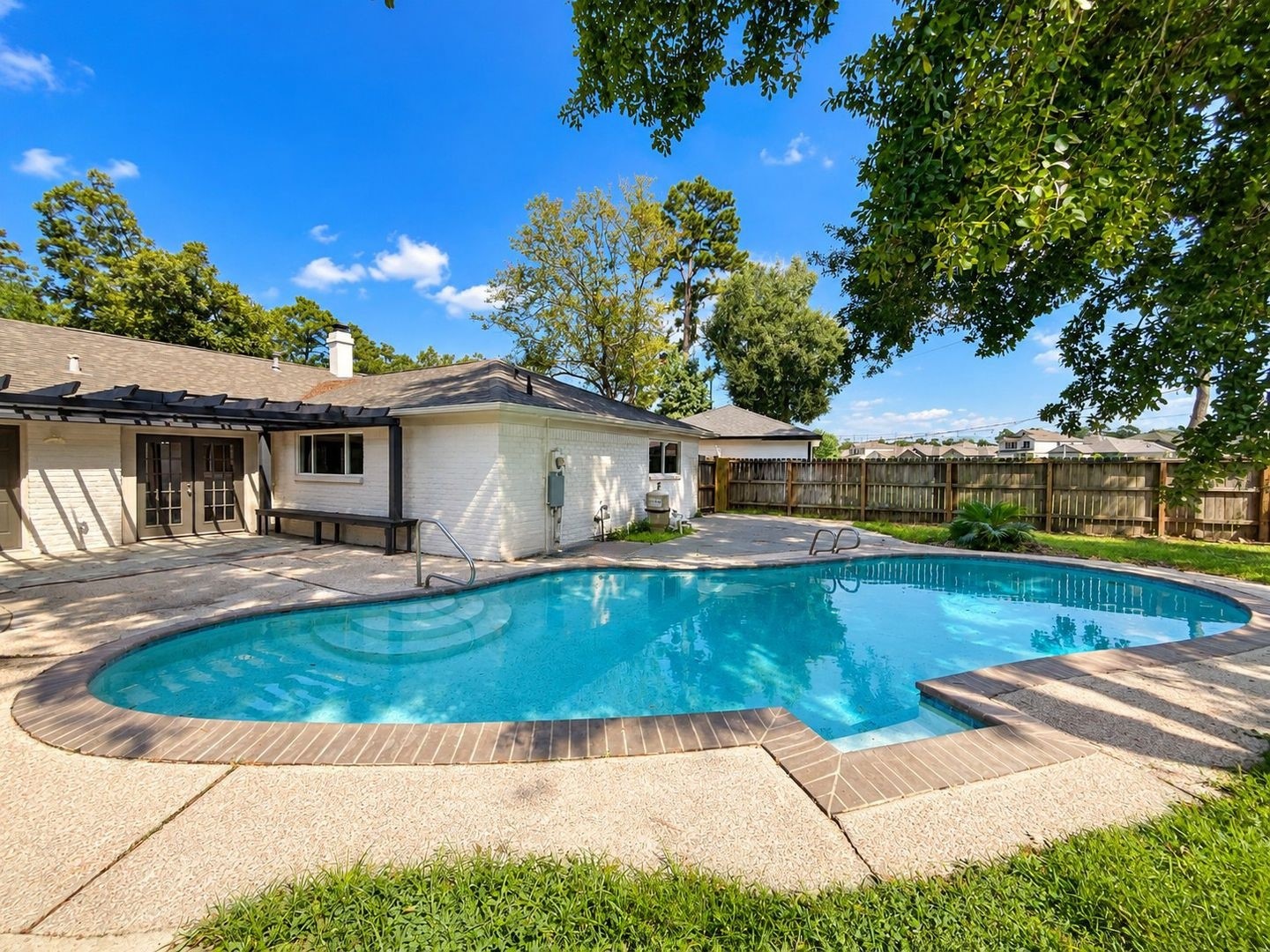 1738 Hollyberry Drive, Houston, TX 77073