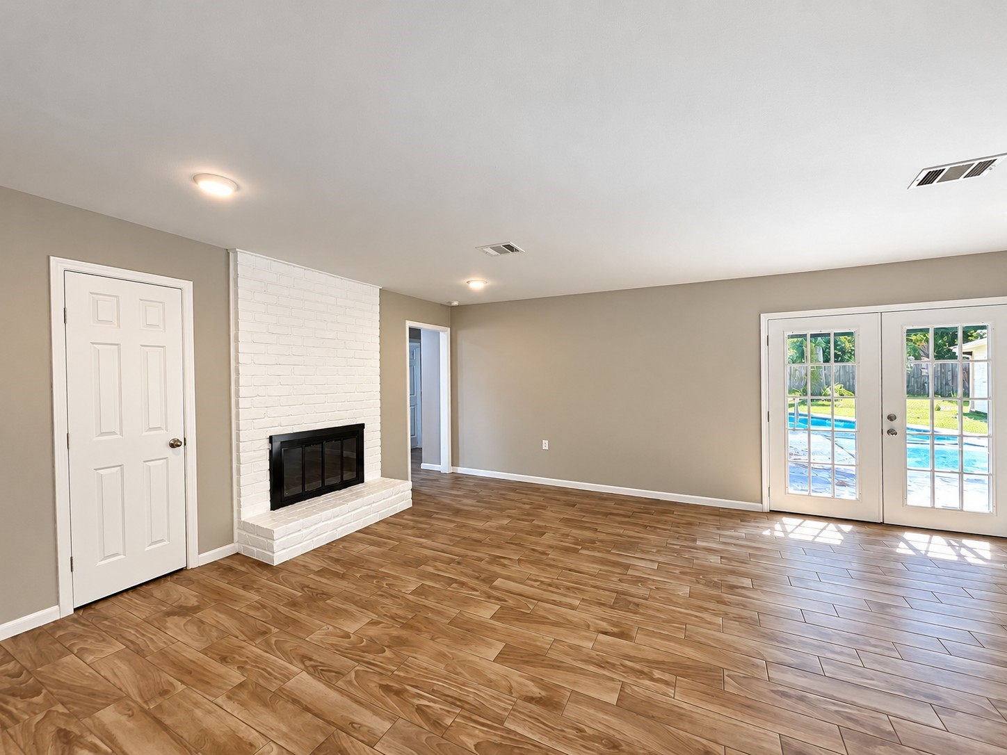 1738 Hollyberry Drive, Houston, TX 77073 1738 Hollyberry Drive, Houston, TX 77073