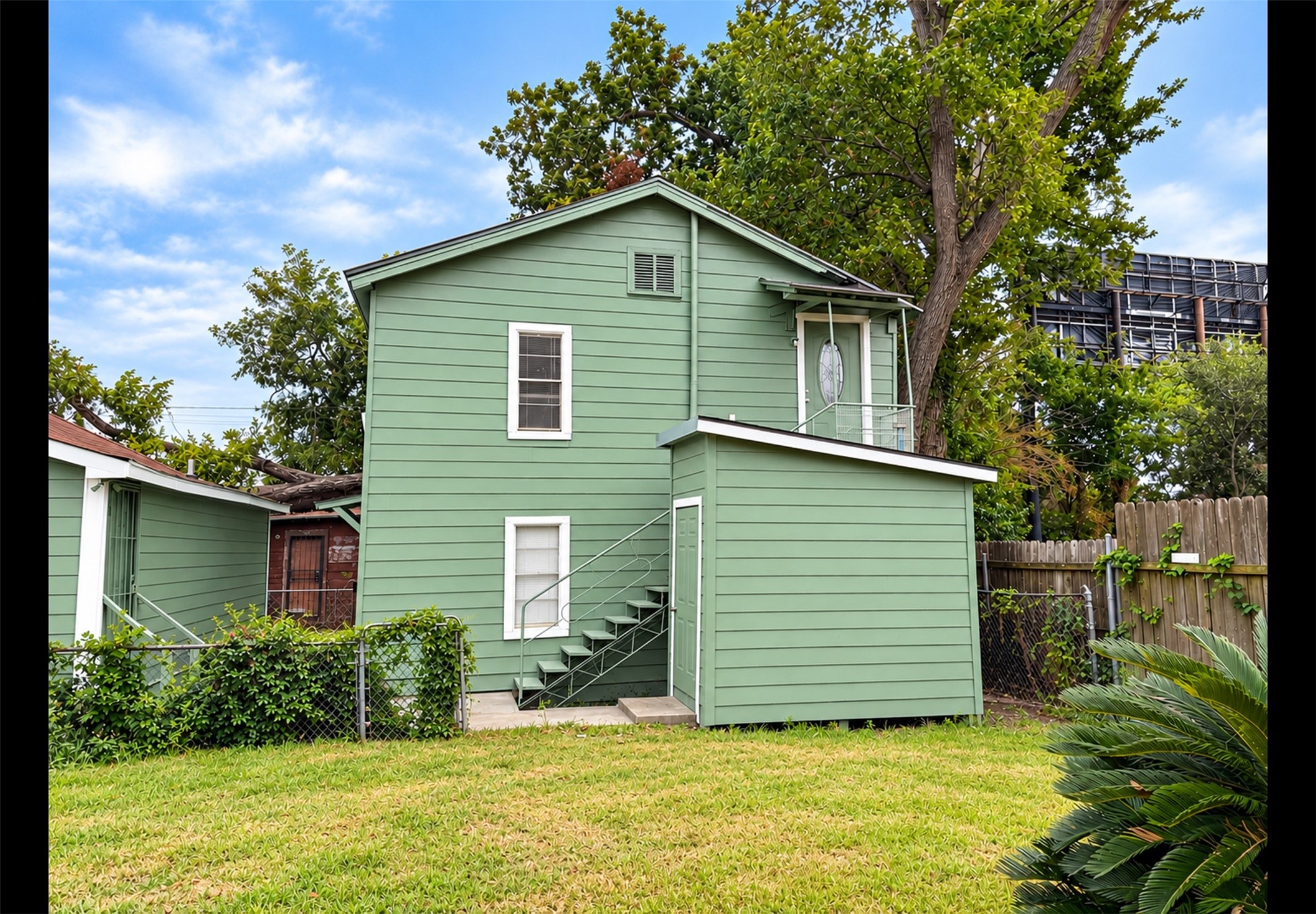 712 E 32nd B Street E, Houston, TX 77022 712 E 32nd B Street E, Houston, TX 77022