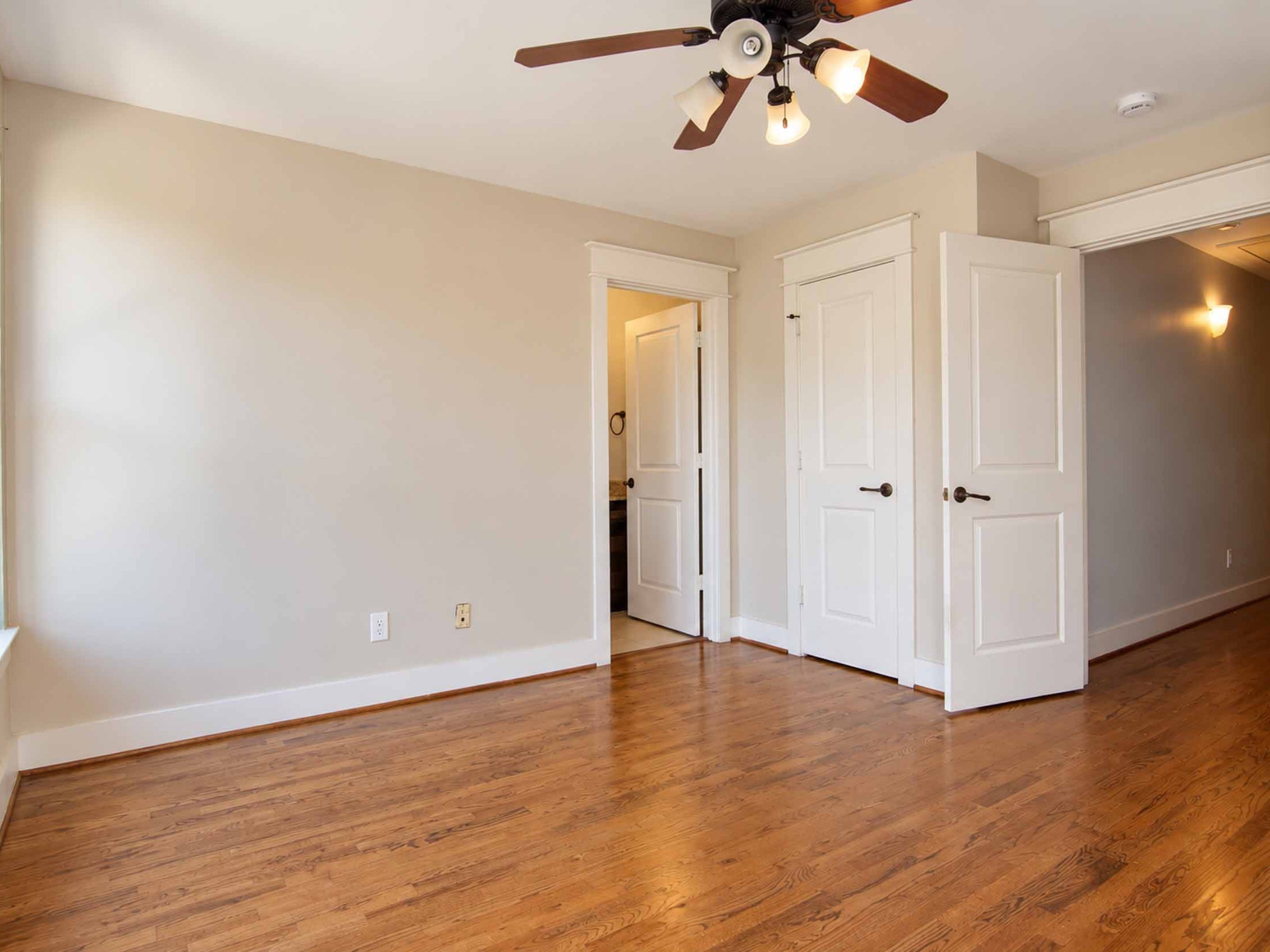 1716 Dunlavy Street, Houston, TX 77006