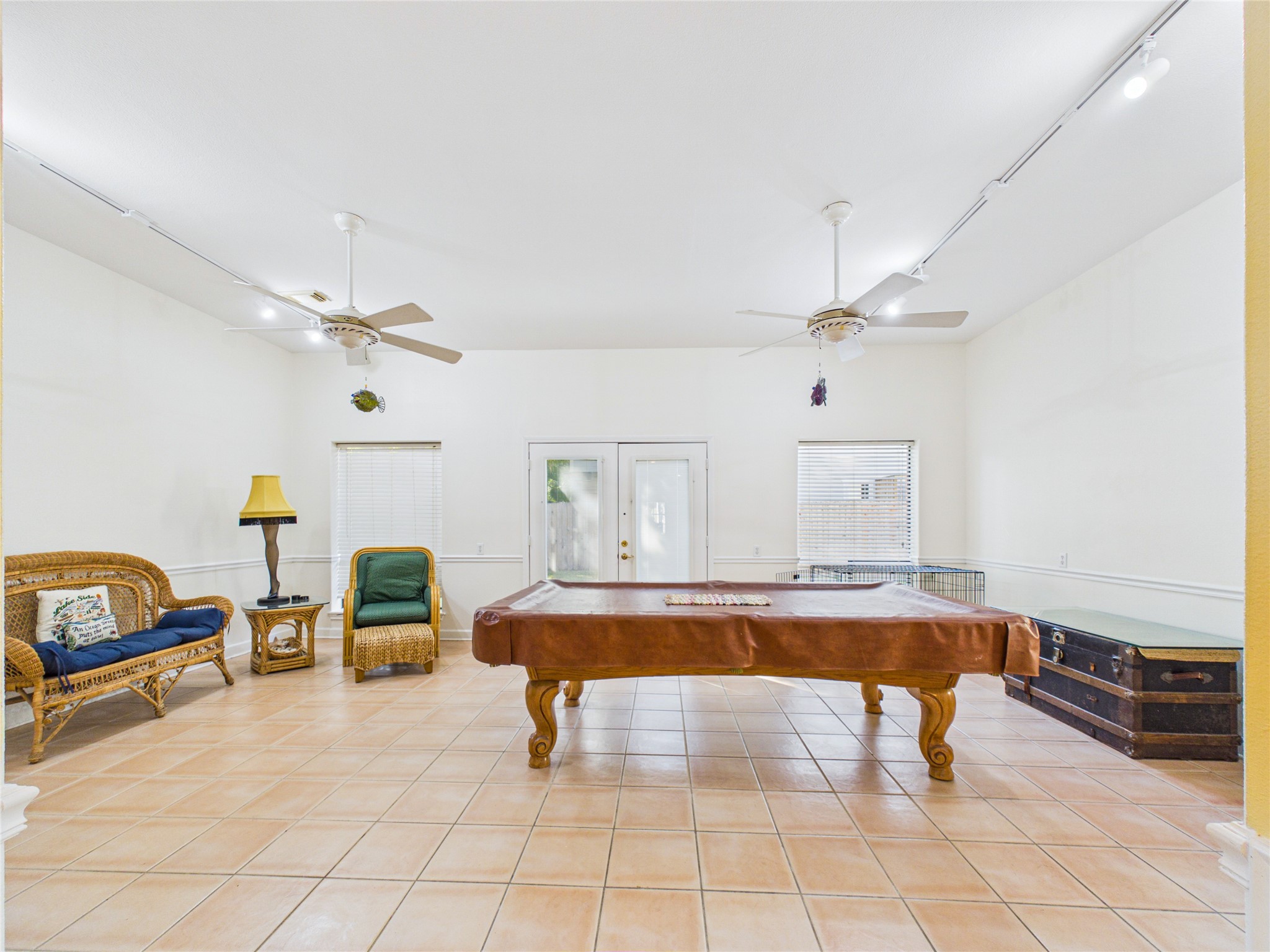 907 Juniper Road, Clear Lake Shores, TX 77565