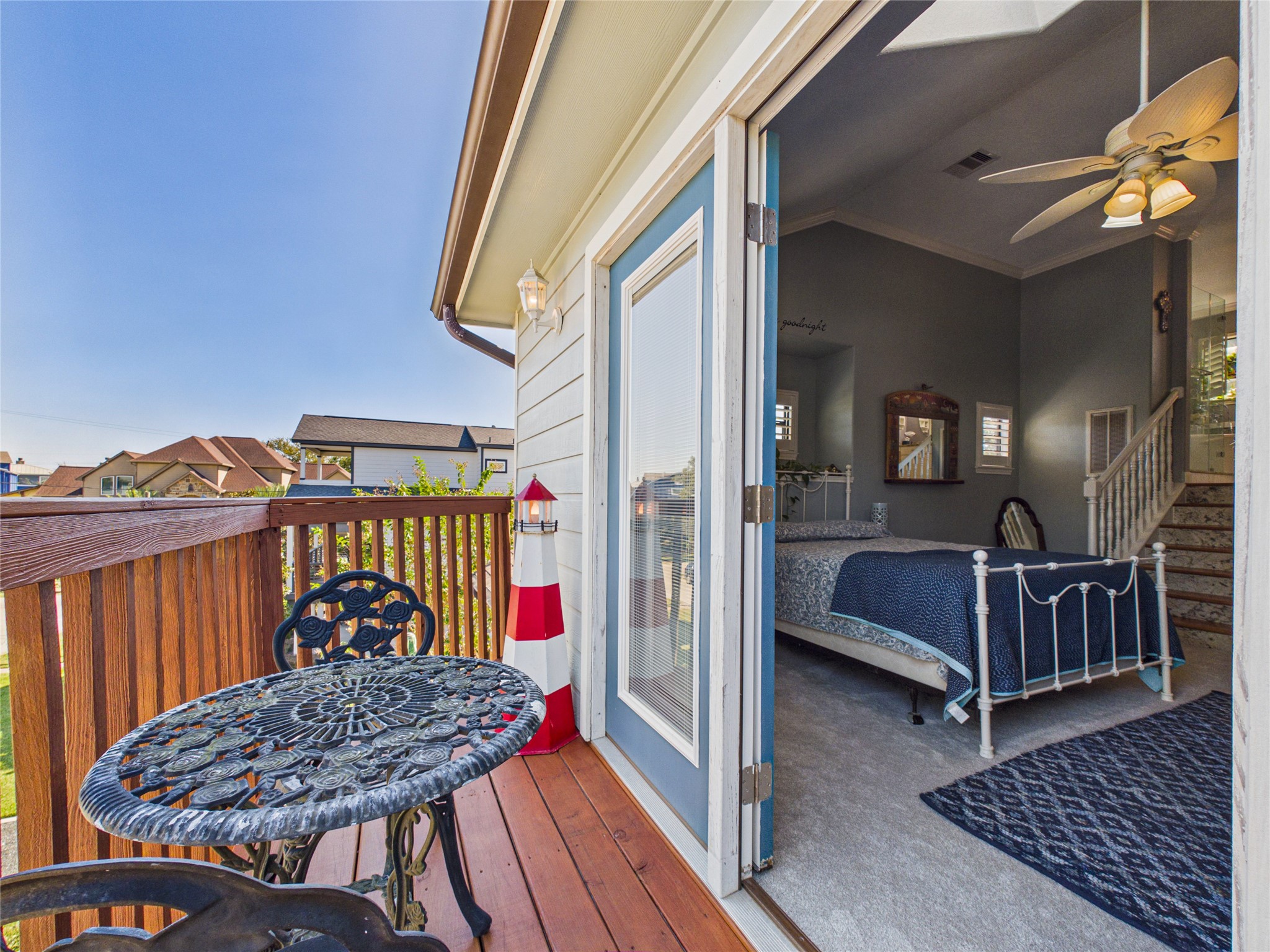 907 Juniper Road, Clear Lake Shores, TX 77565