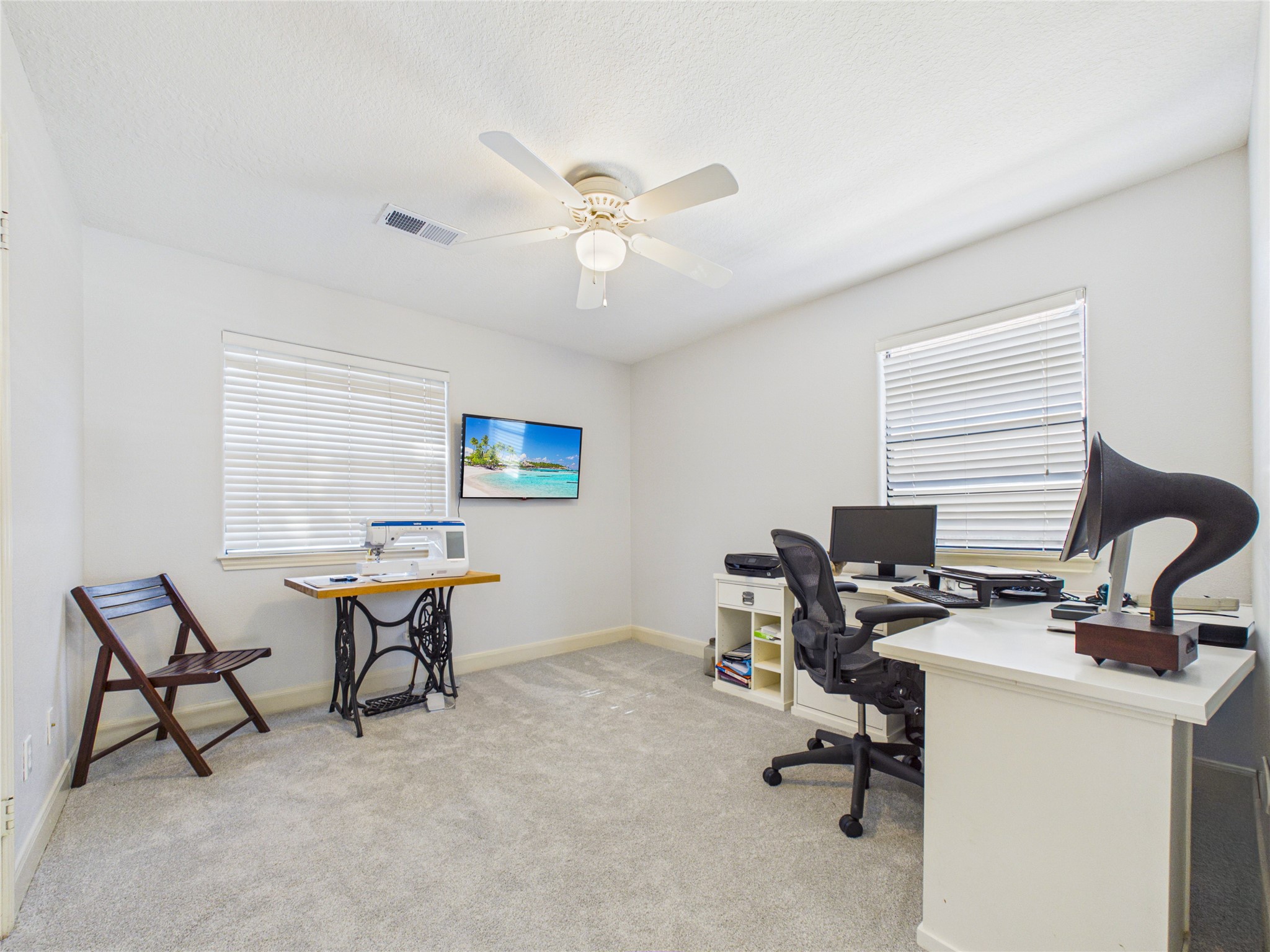 907 Juniper Road, Clear Lake Shores, TX 77565