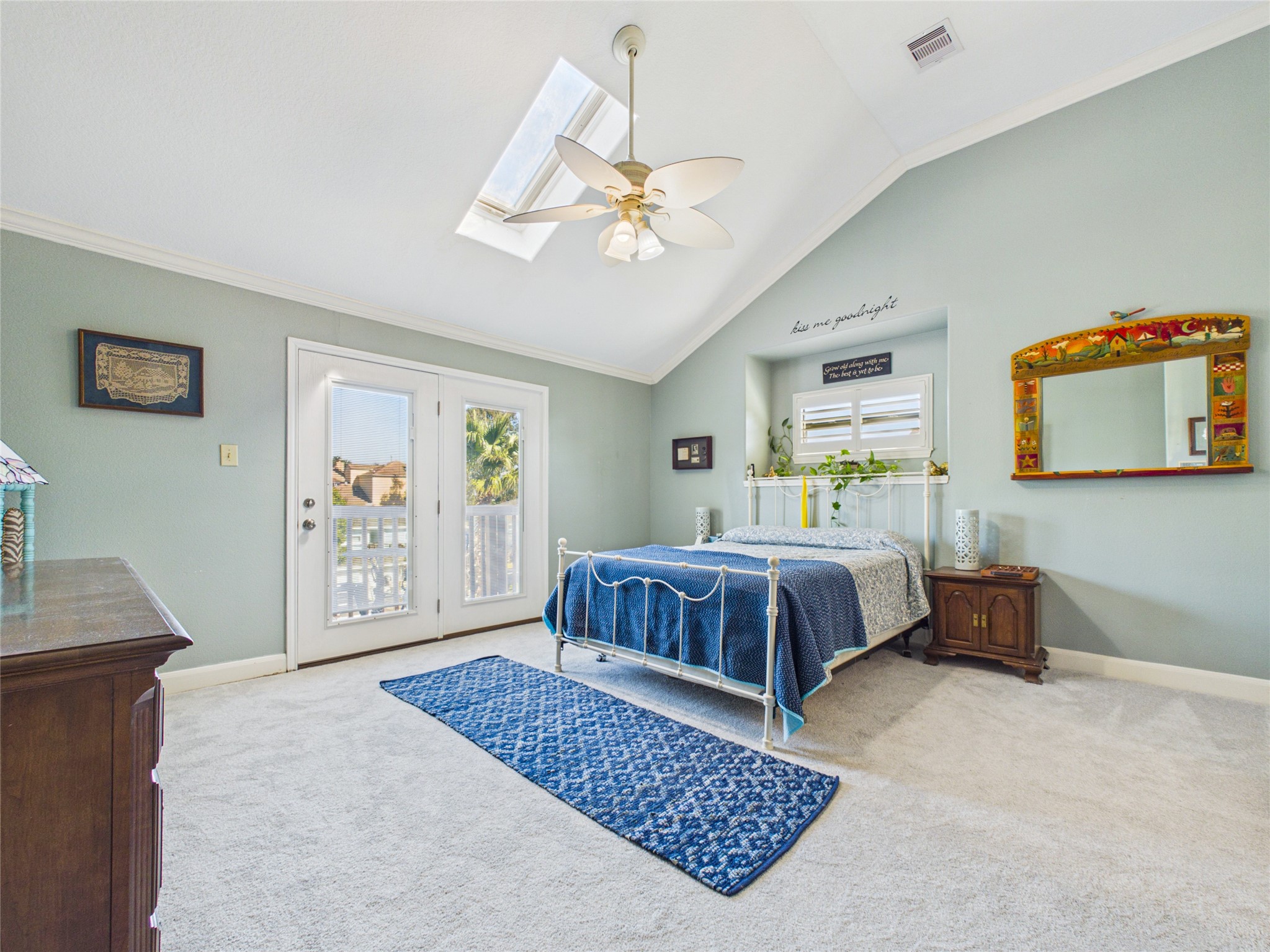 907 Juniper Road, Clear Lake Shores, TX 77565