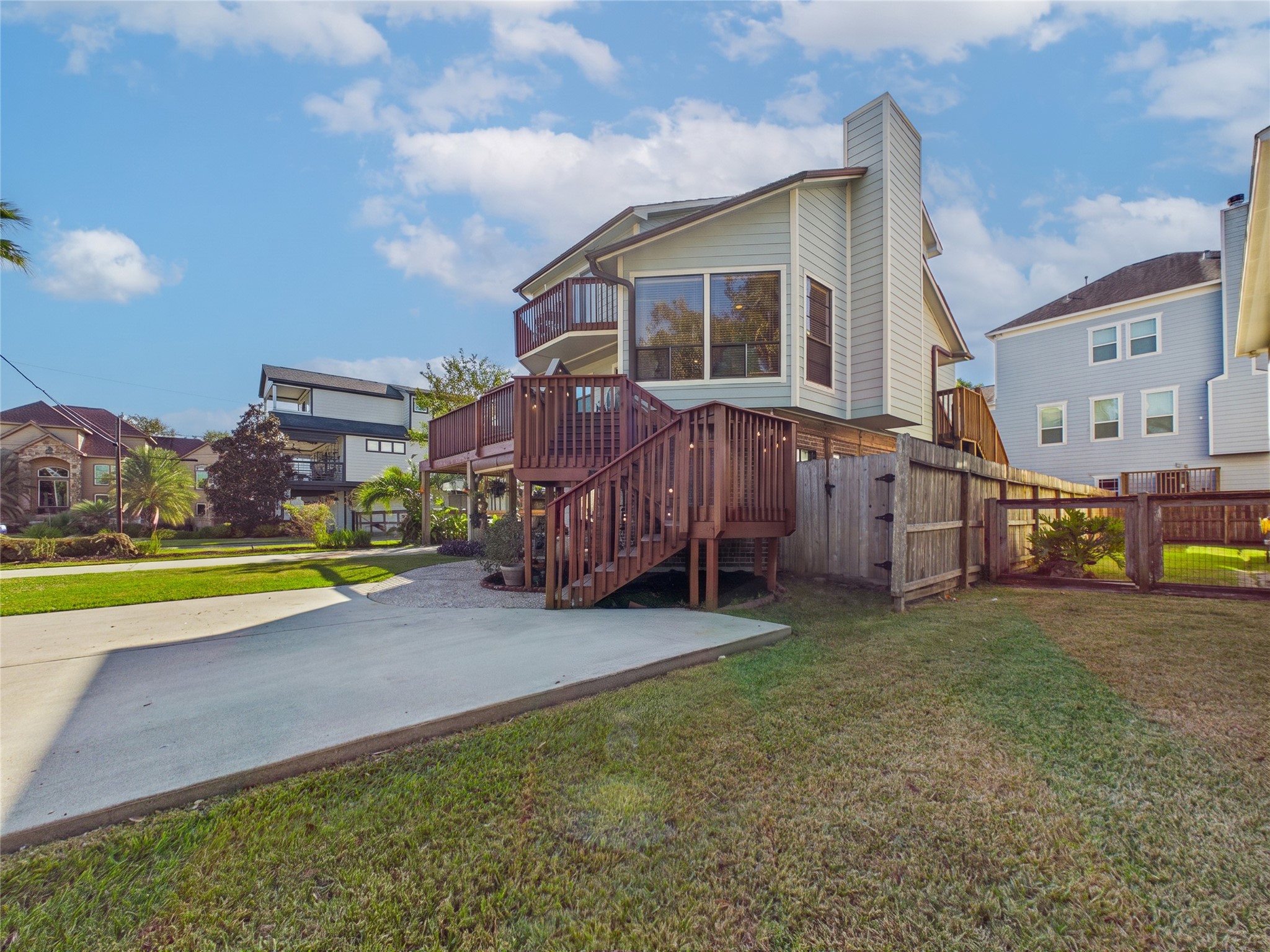 907 Juniper Road, Clear Lake Shores, TX 77565 907 Juniper Road, Clear Lake Shores, TX 77565