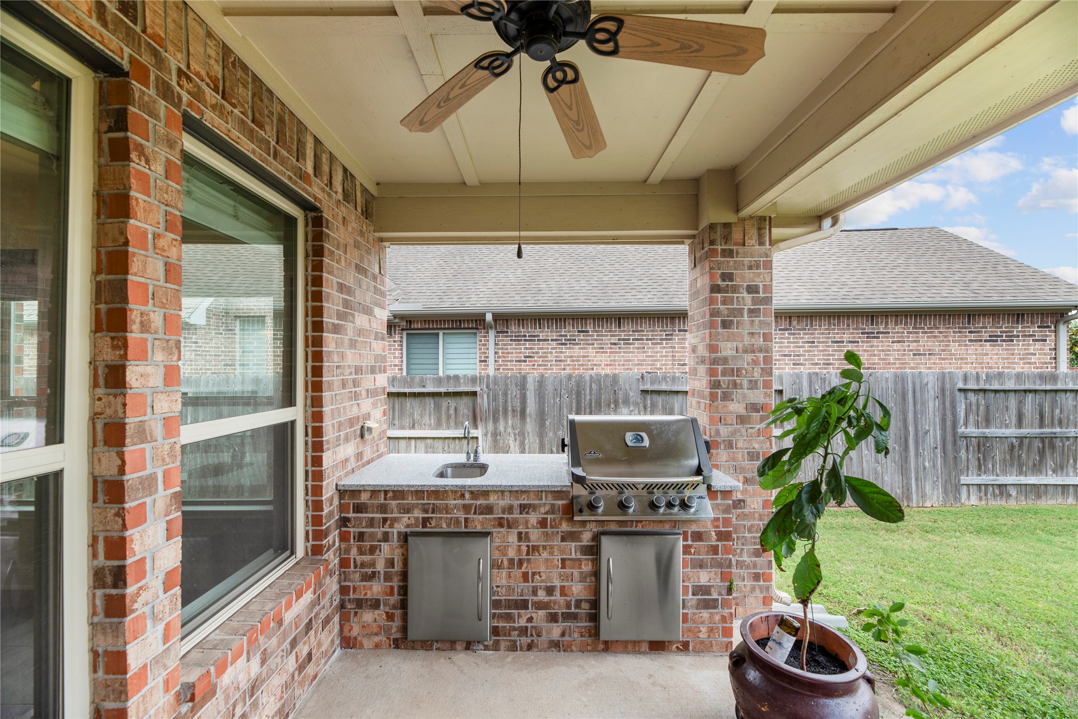 There is an outdoor kitchen too.