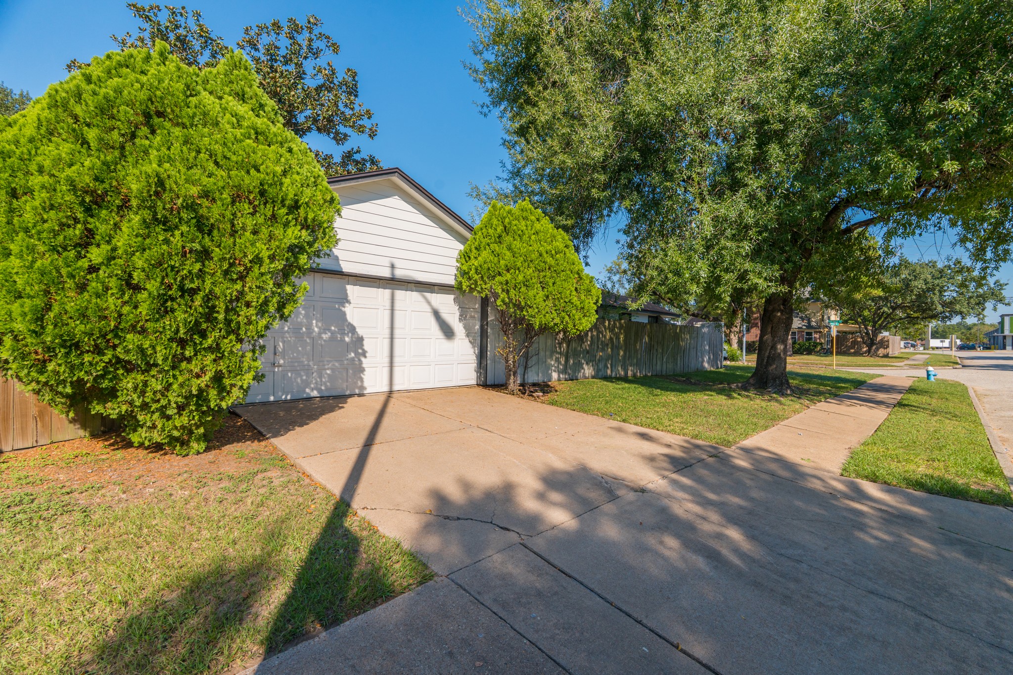 19013 Hammer Lane N, Porter, TX 77365
