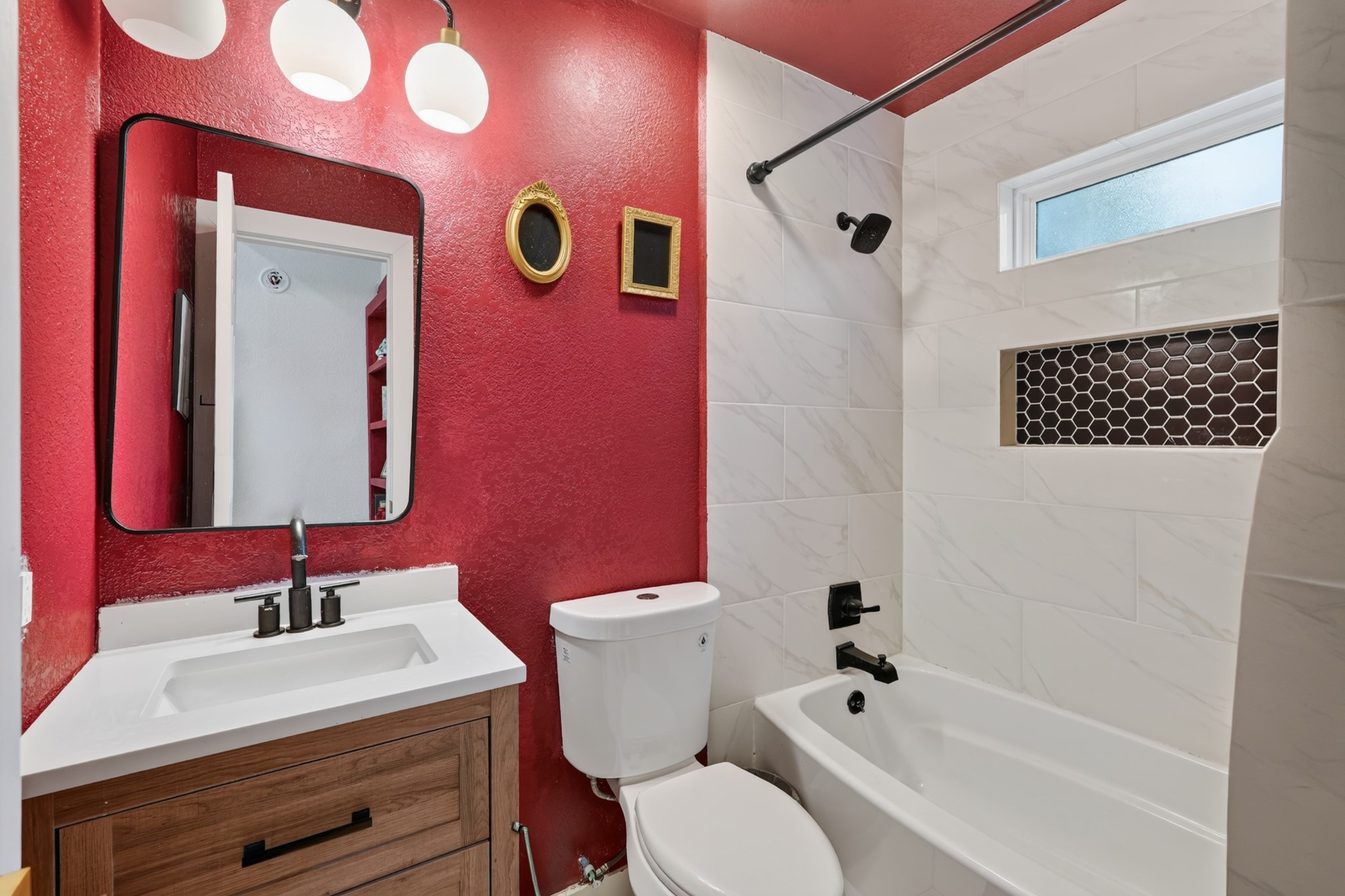 19013 Hammer Lane N, Porter, TX 77365
