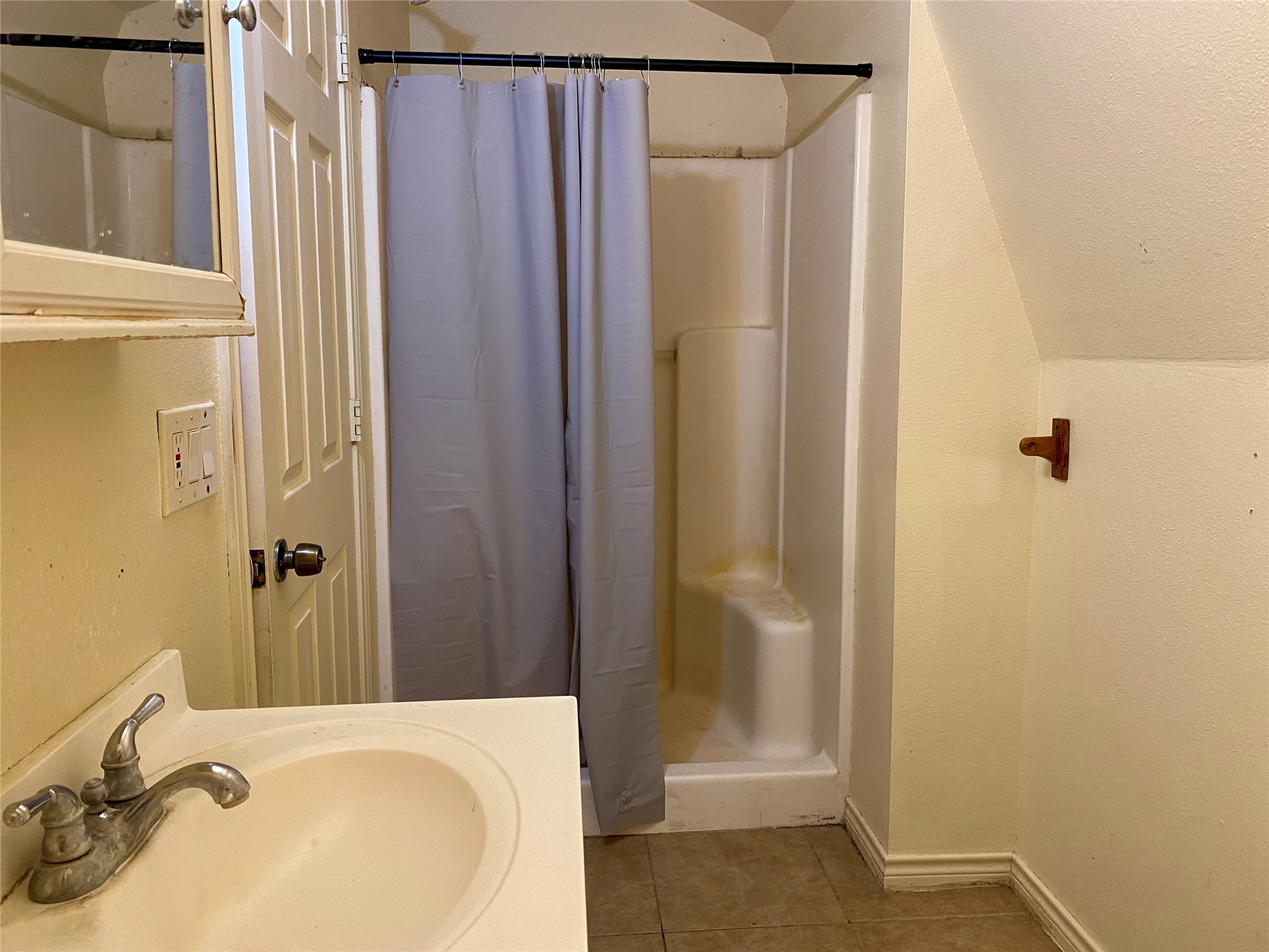 2492 Southline Road, Conroe, TX 77384
