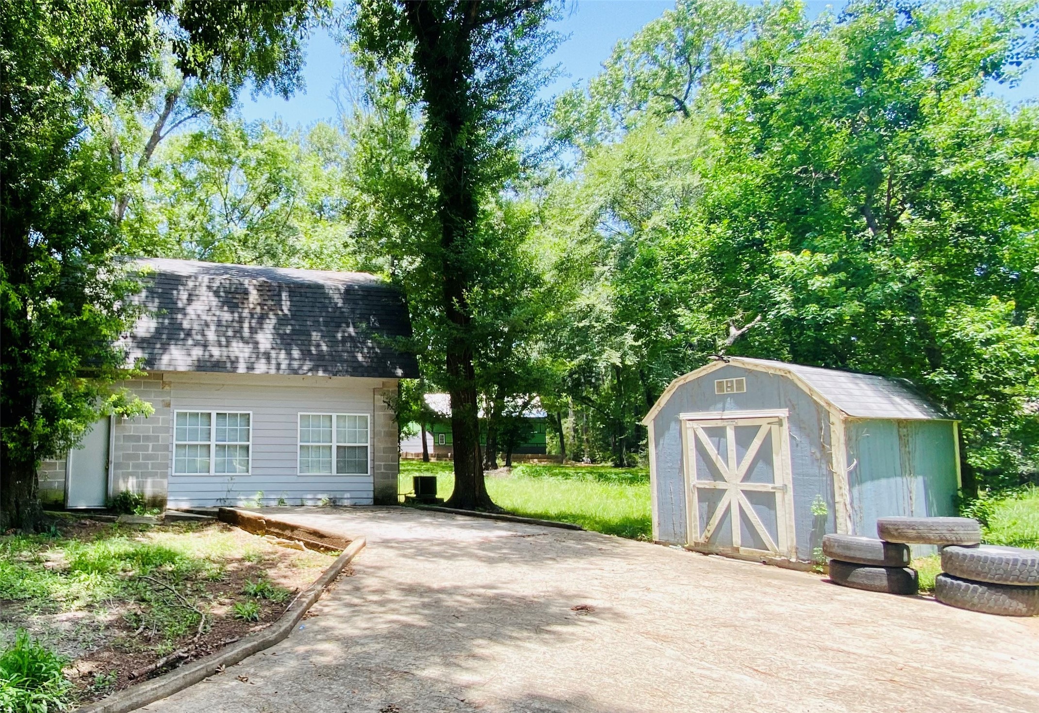 Apartment & Storage shed