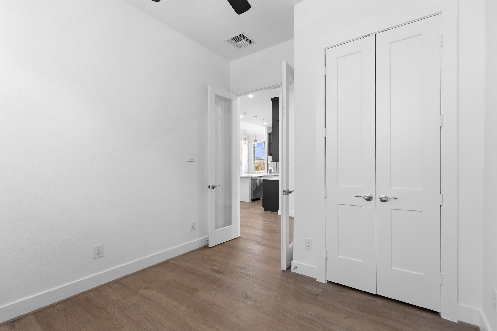Photos are REPRESENTATIVE of the home /floor plan and are NOT of the actual home.  Selections, features, and room options vary.
