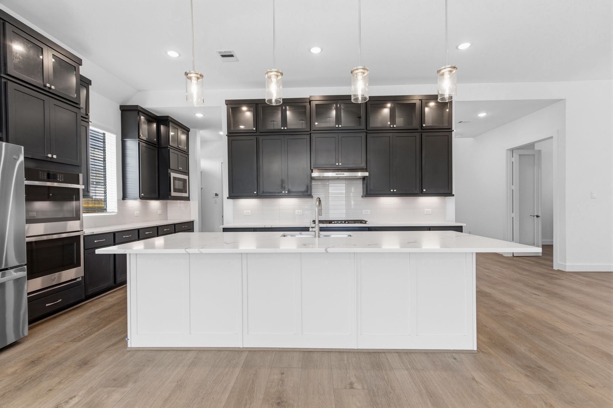 Photos are REPRESENTATIVE of the home /floor plan and are NOT of the actual home.  Selections, features, and room options vary.